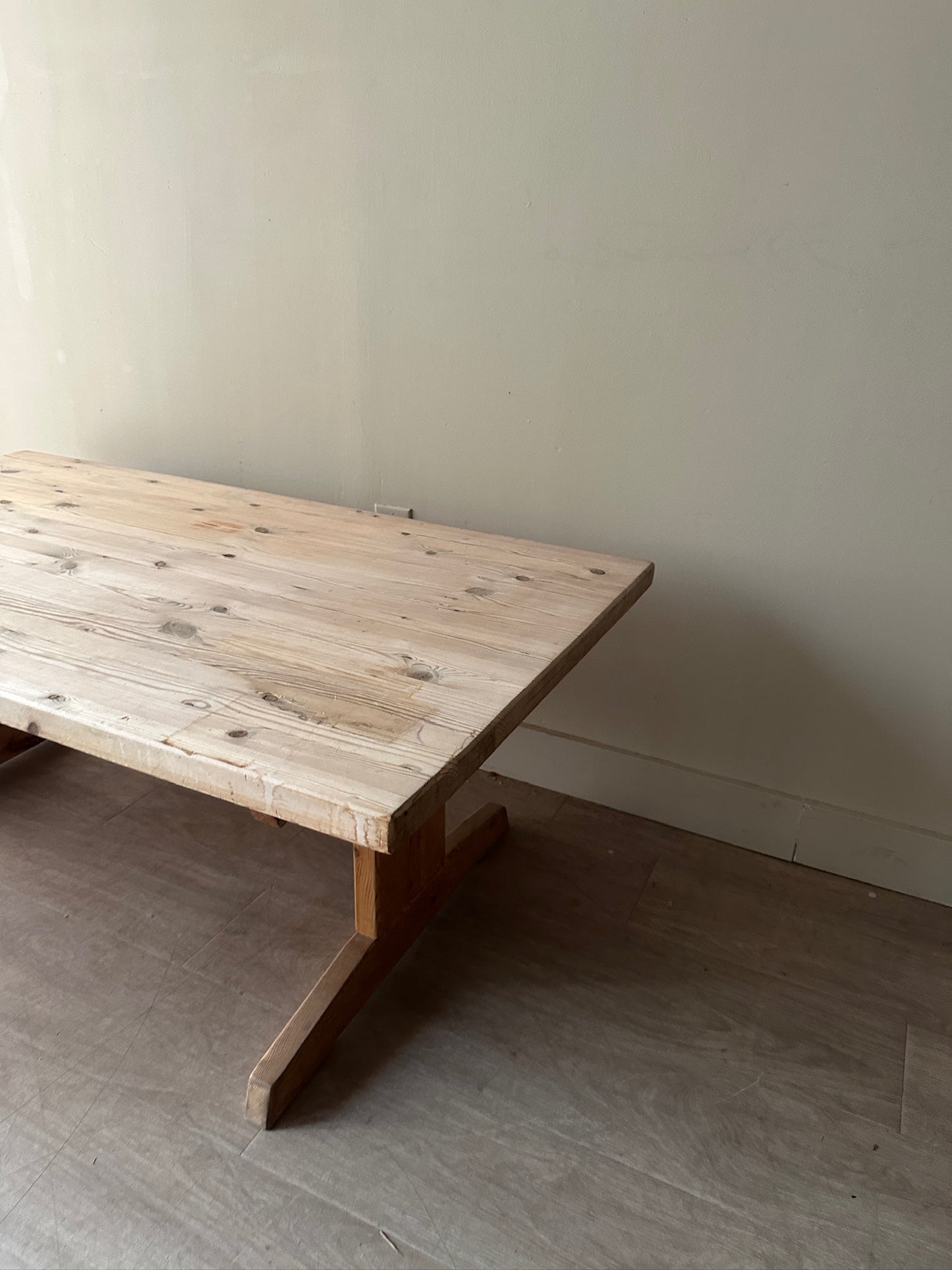 Poulsen pine coffee table