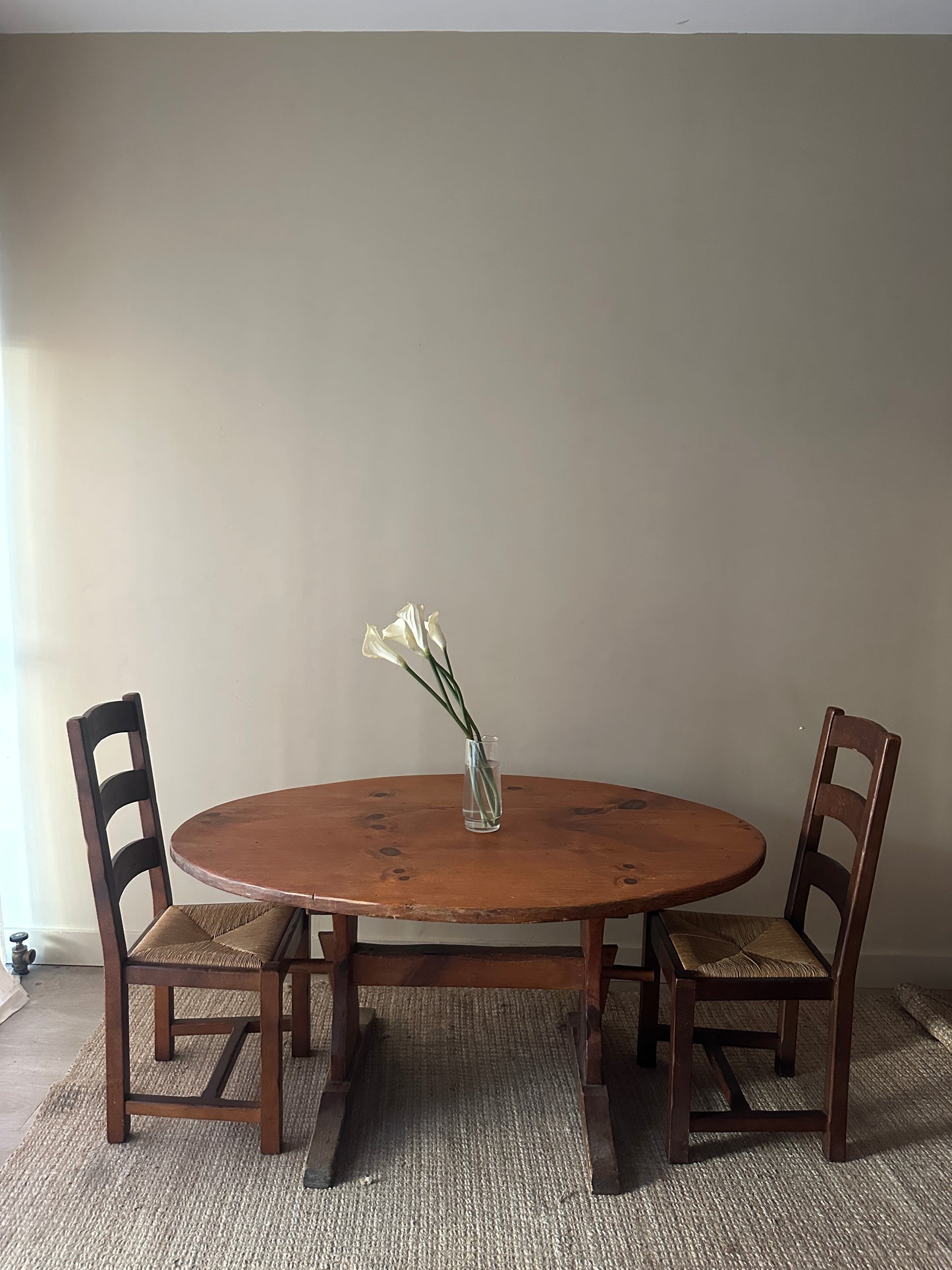 Pine dining table