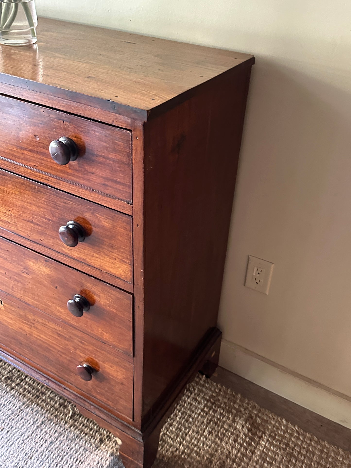 Pine dresser