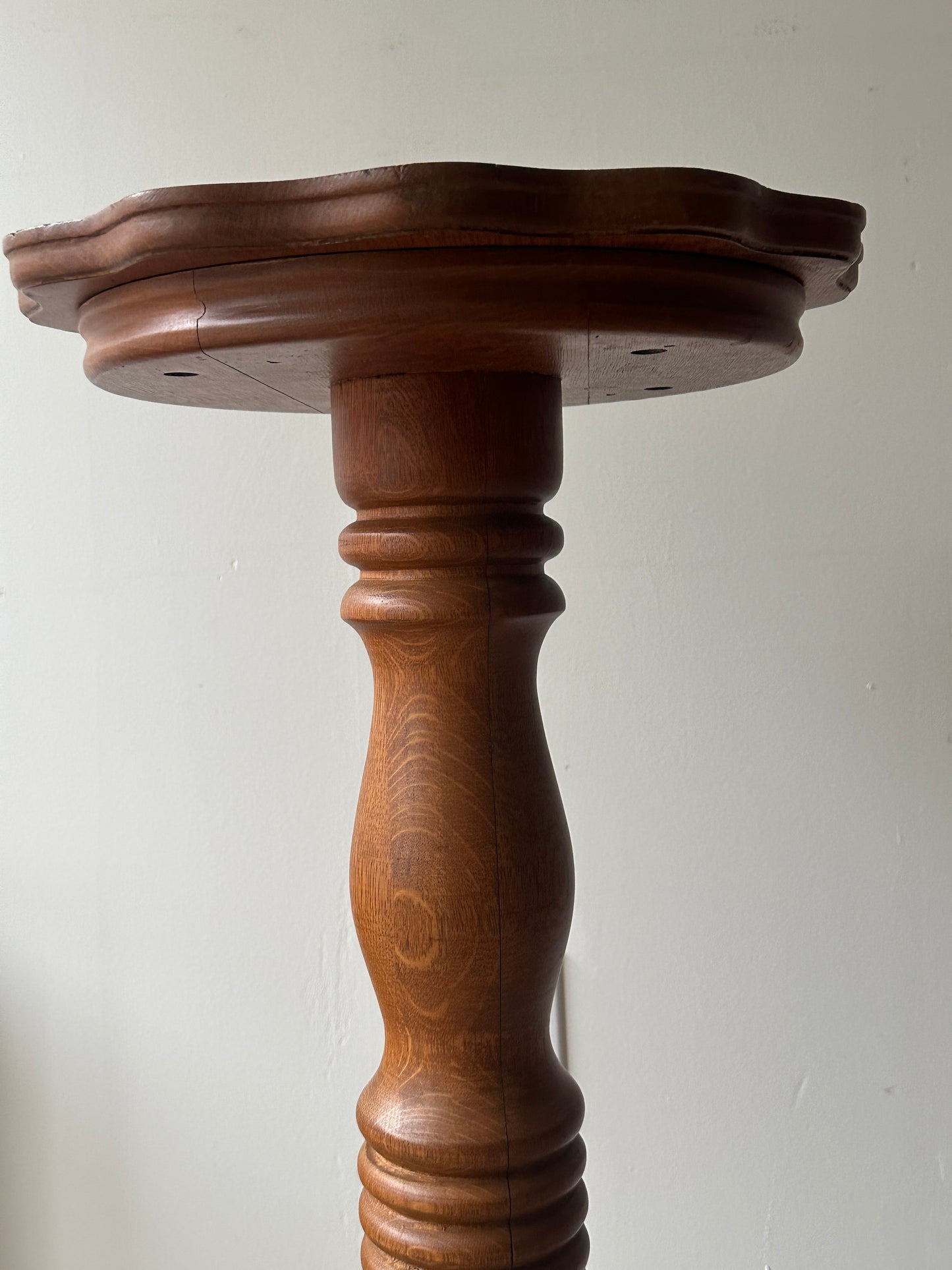 Oak pedestal