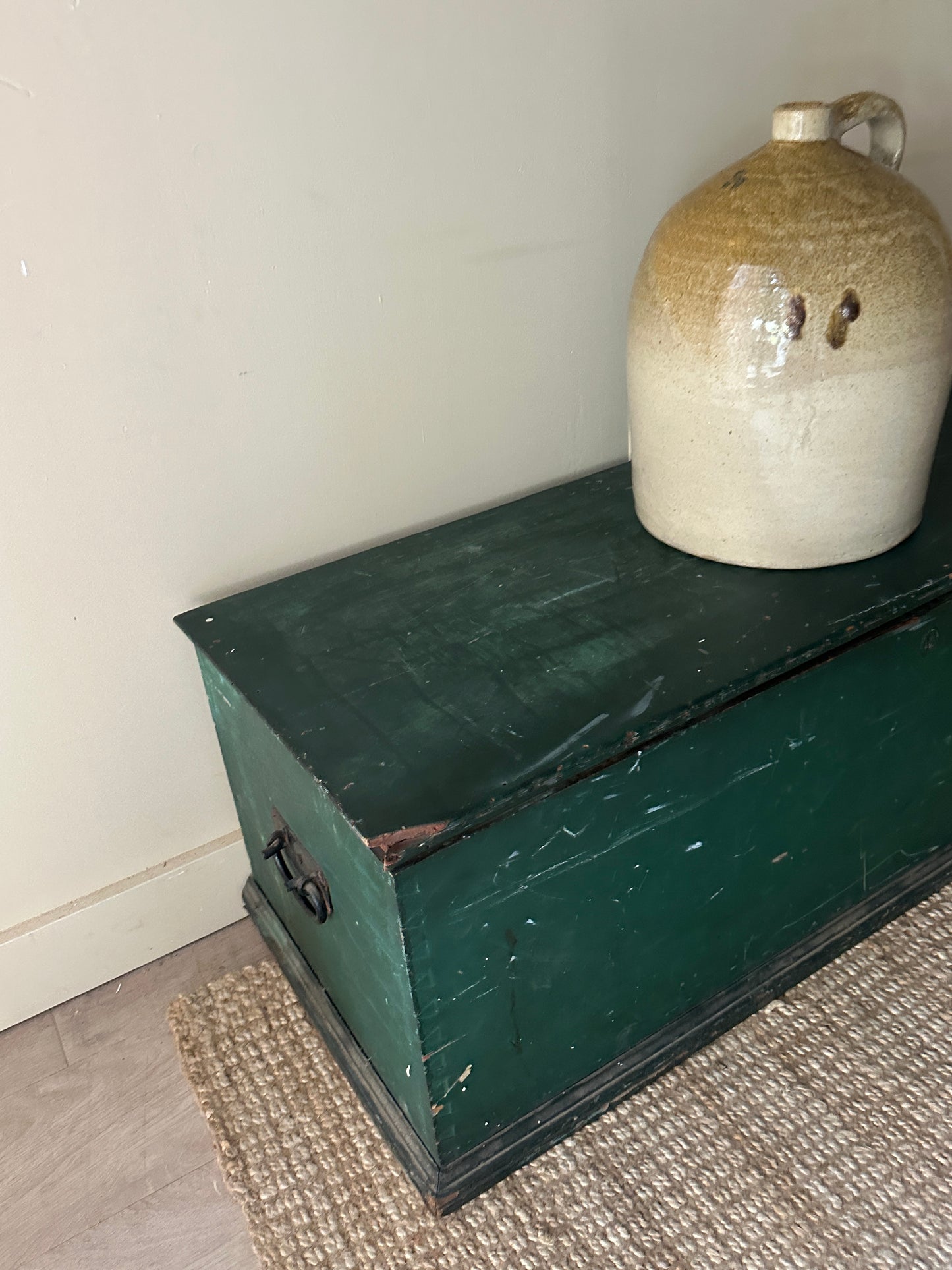 Painted chest/bench