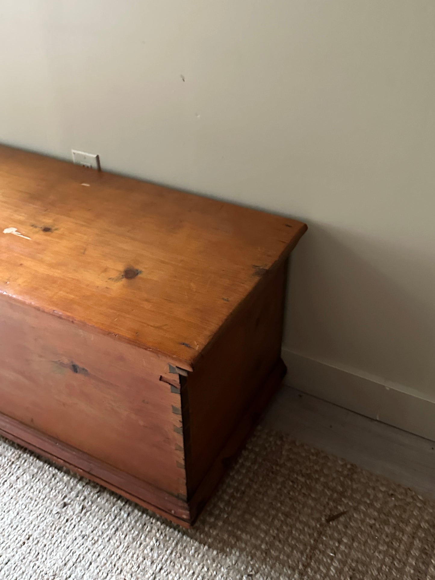 Pine chest/bench