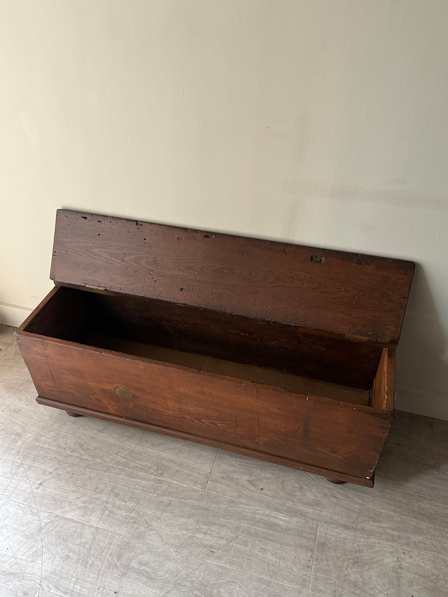 Pine chest