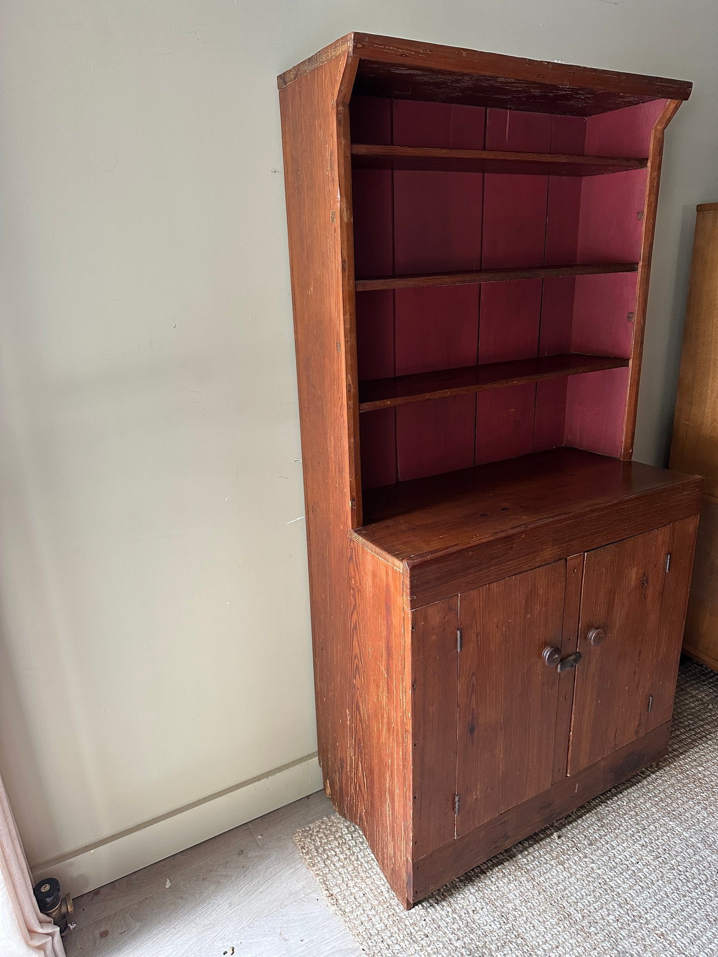 Pine step back hutch