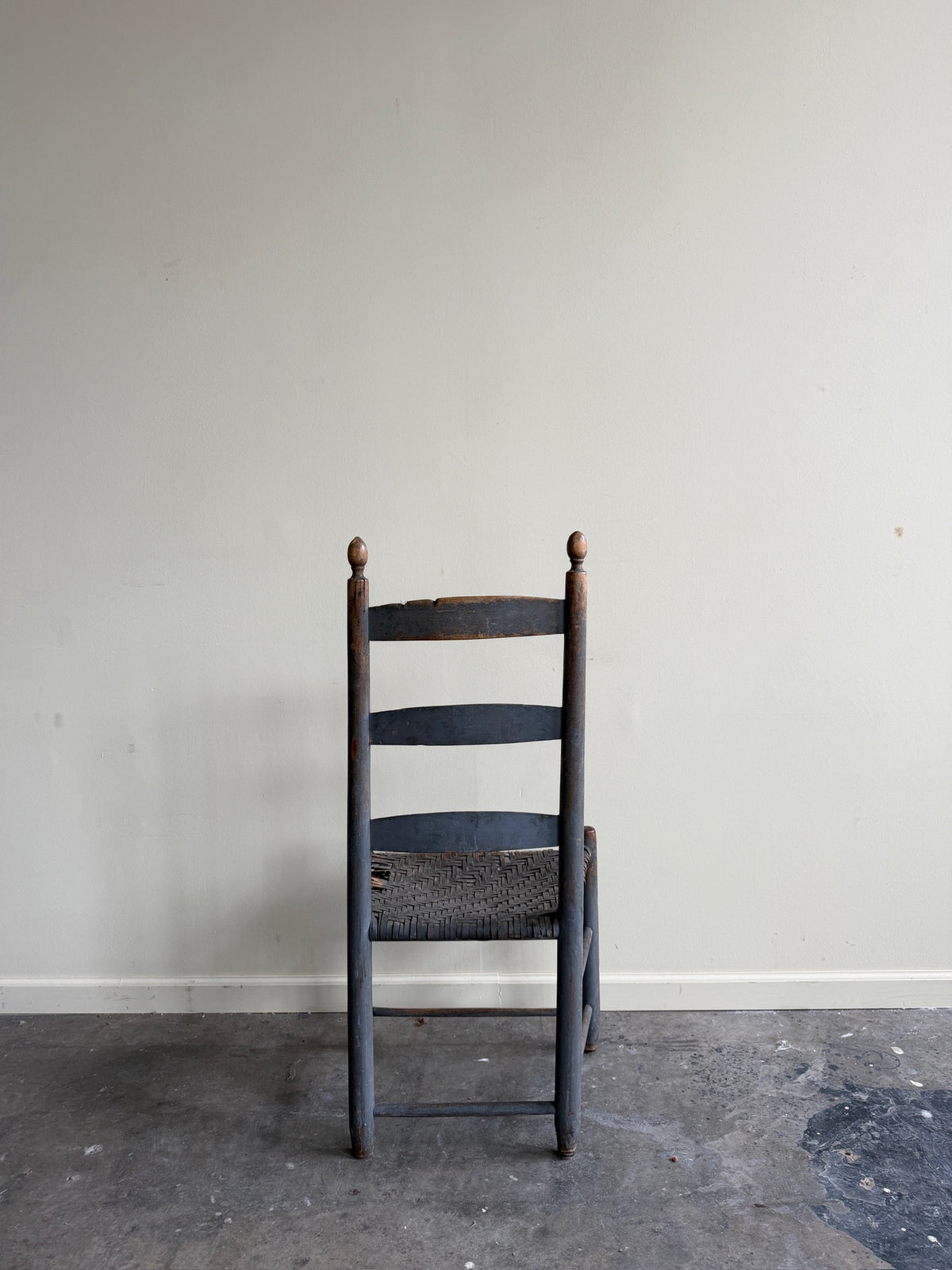 Blue painted oak ladder back chair (decorative)