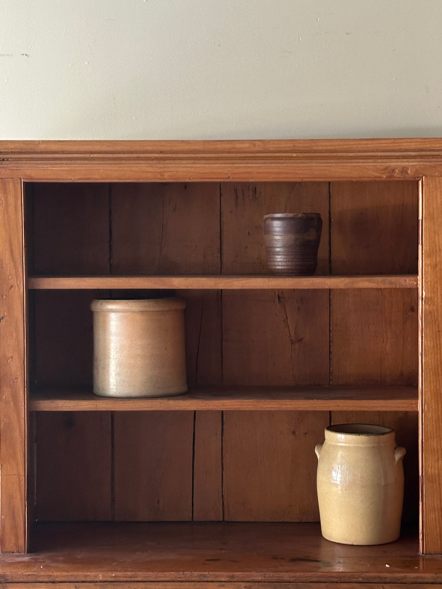 Pine hutch