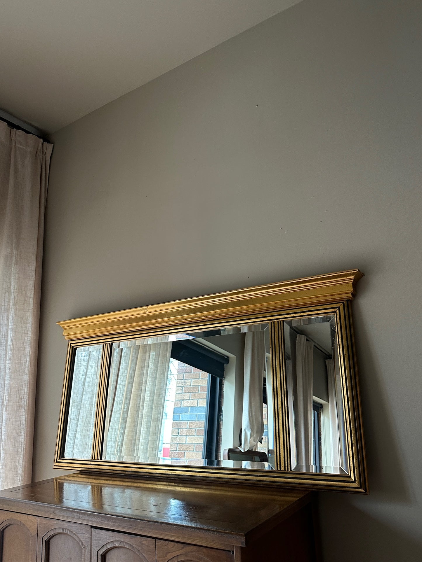 Gilt wood mirror
