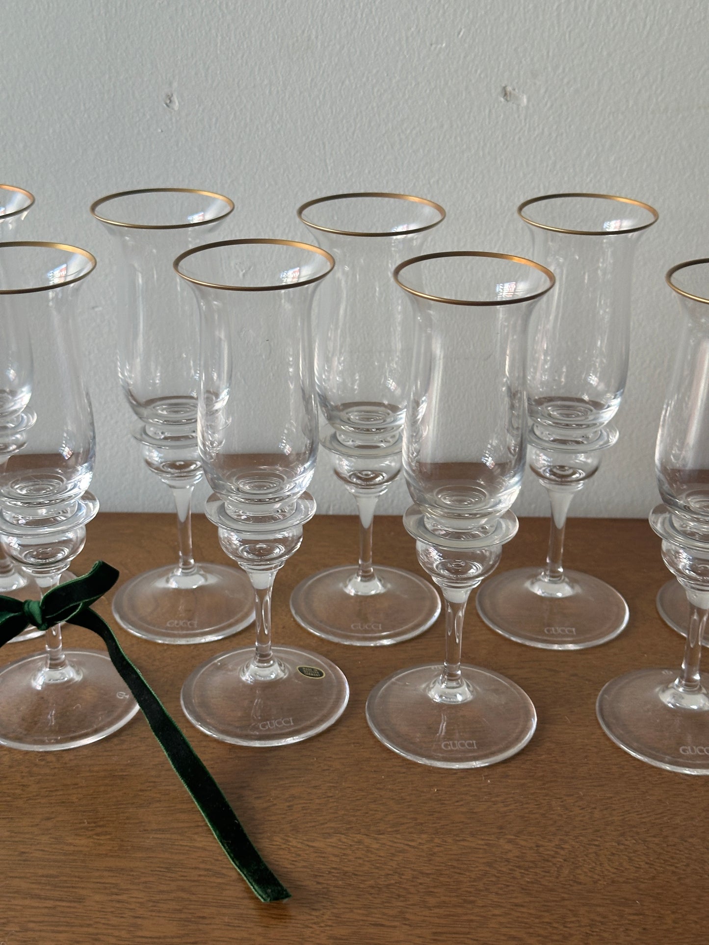 Gucci Peill Air crystal stem glasses. Sold individually.