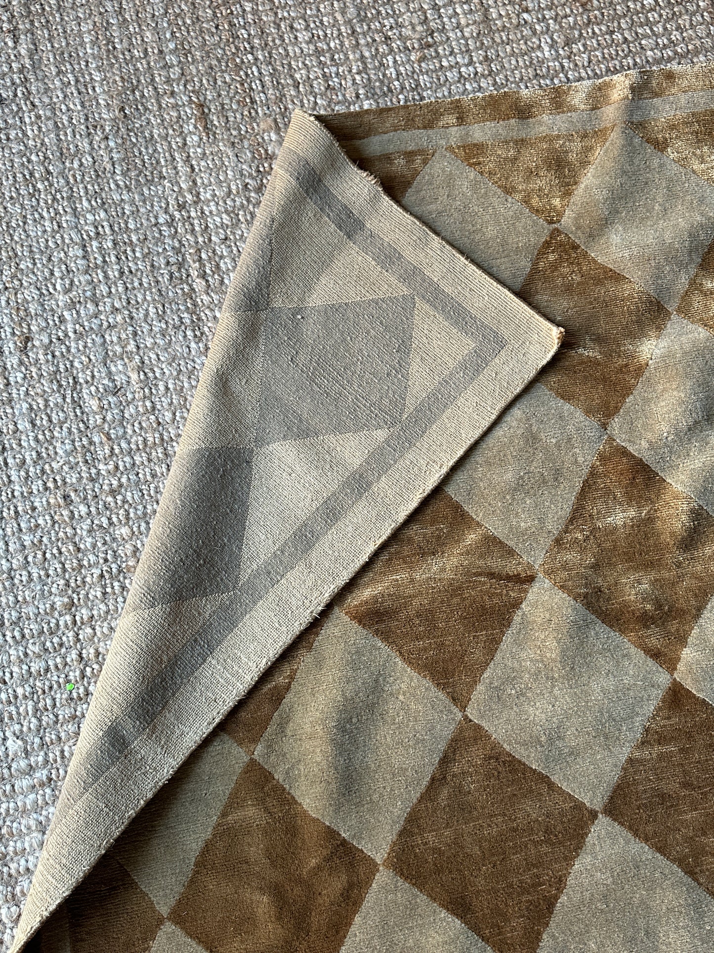 Silk & wool diamond pattern rug