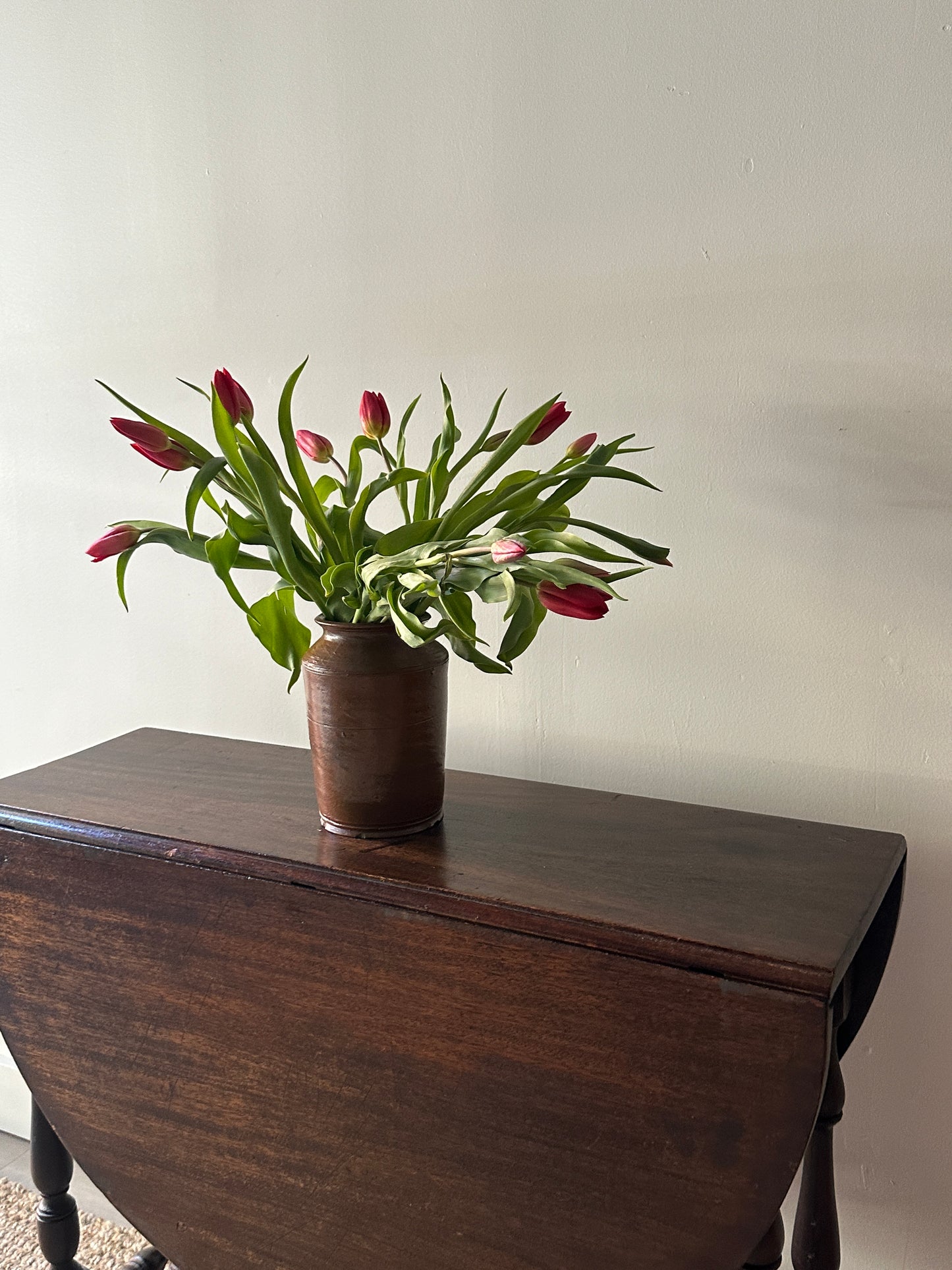 Gateleg dining table