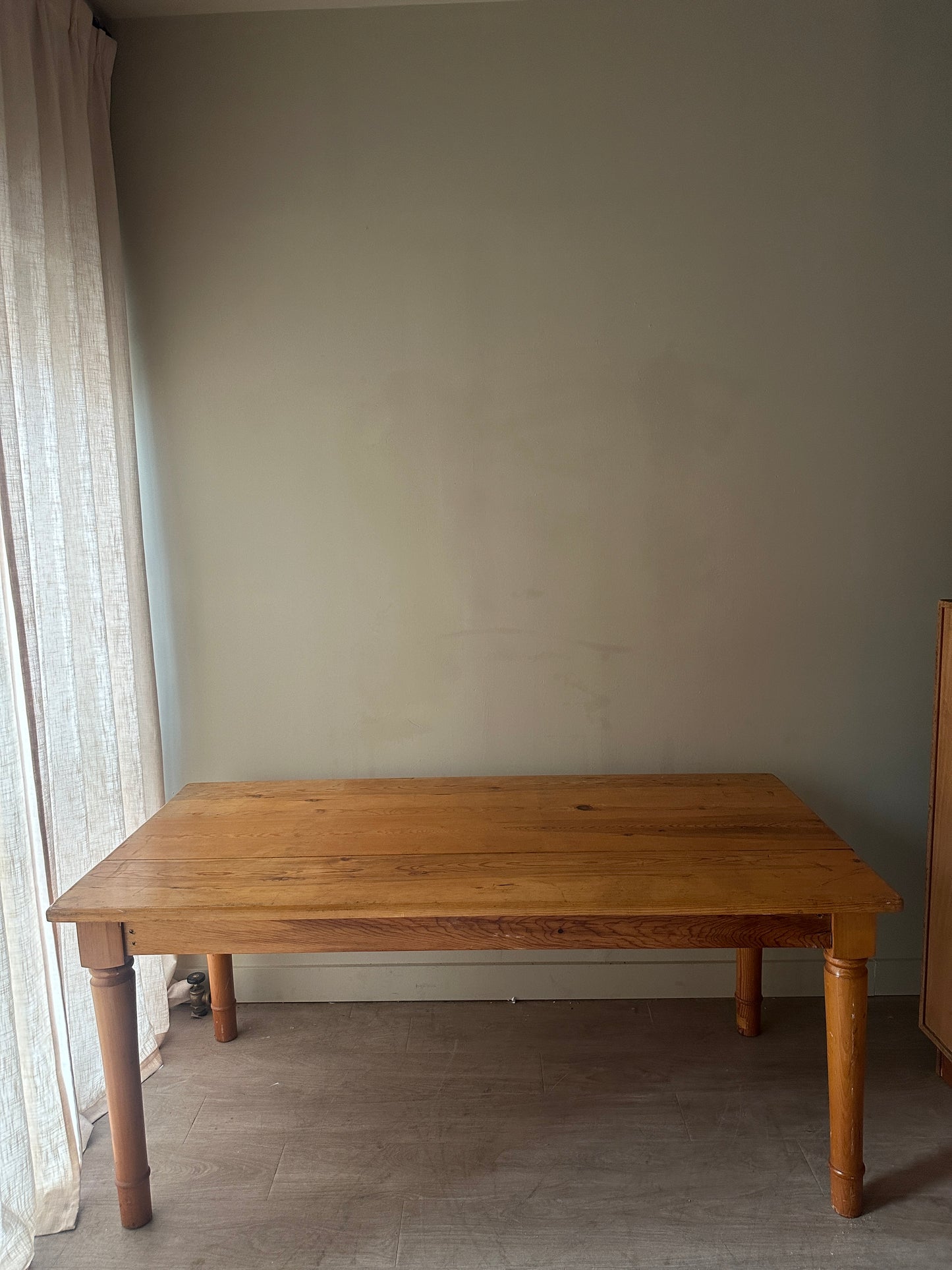Pine dining table