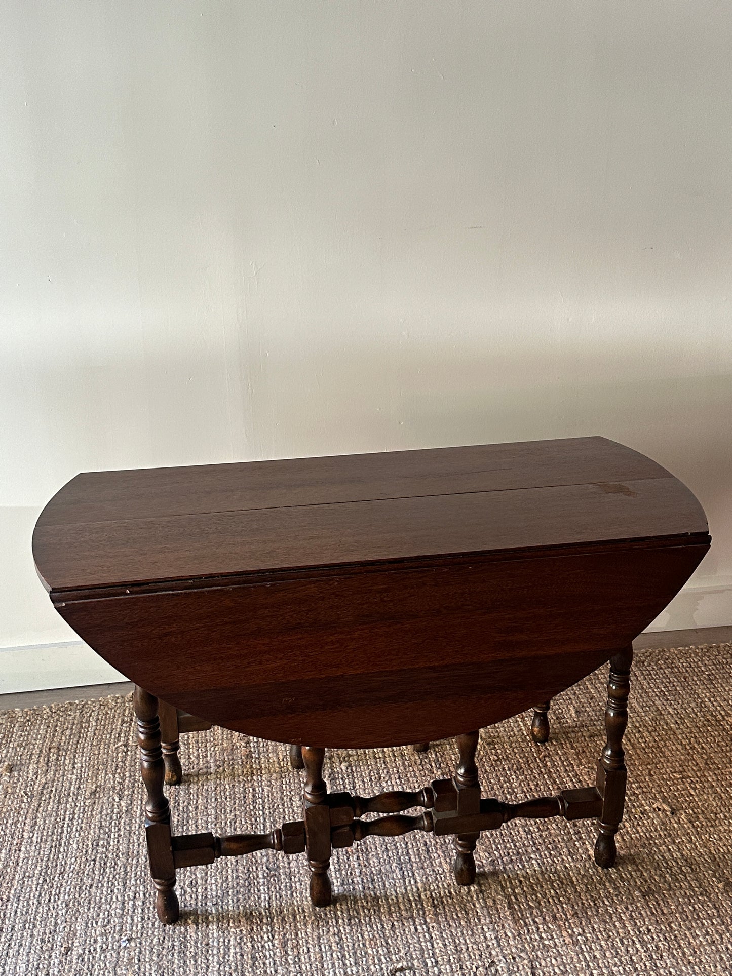 Oak gateleg table