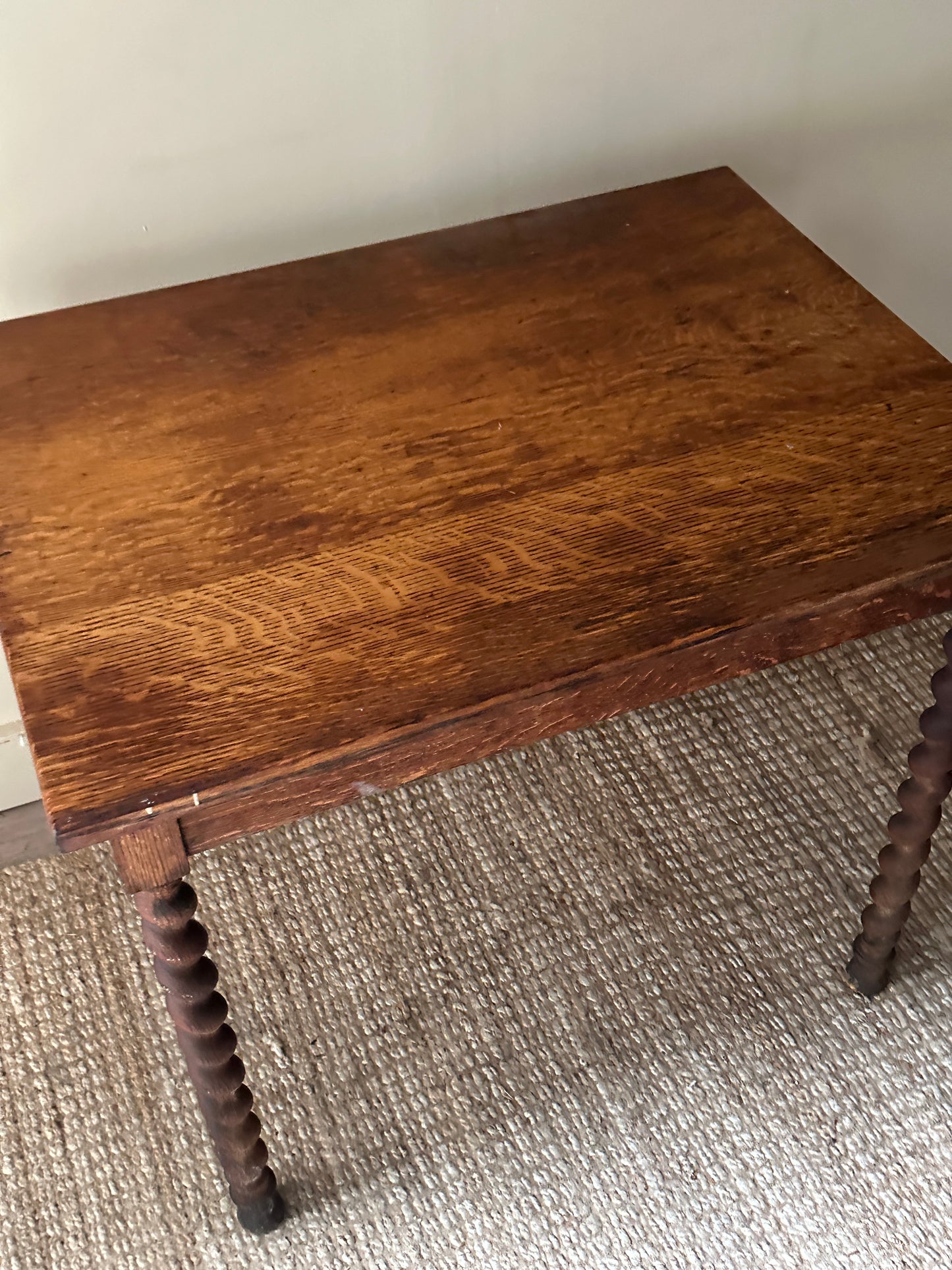 Barley twistentryway table
