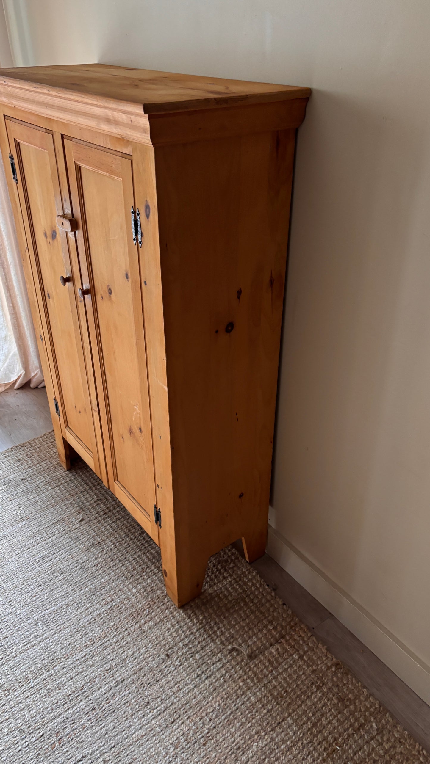 Pine cupboard