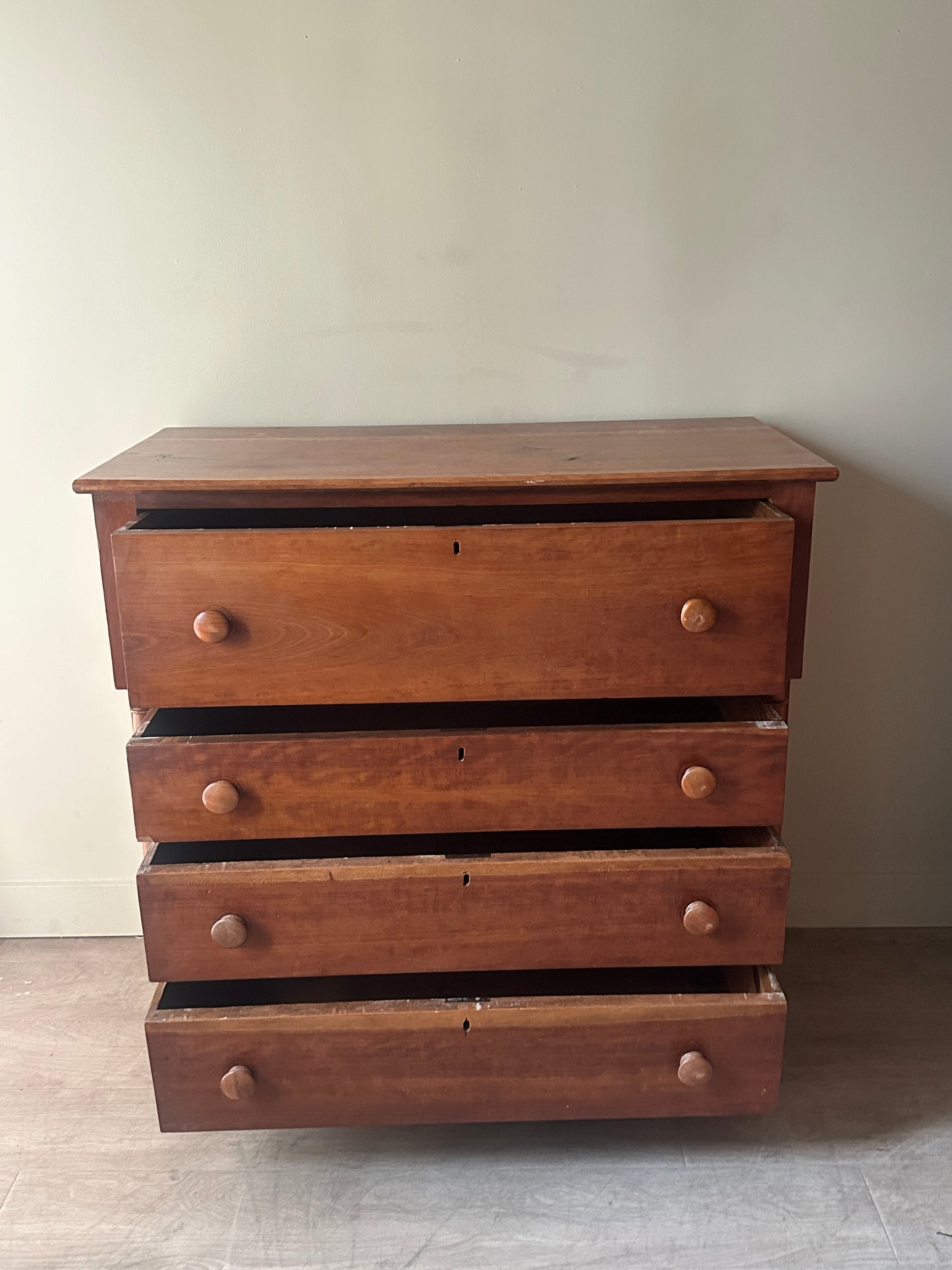 Pine empire dresser