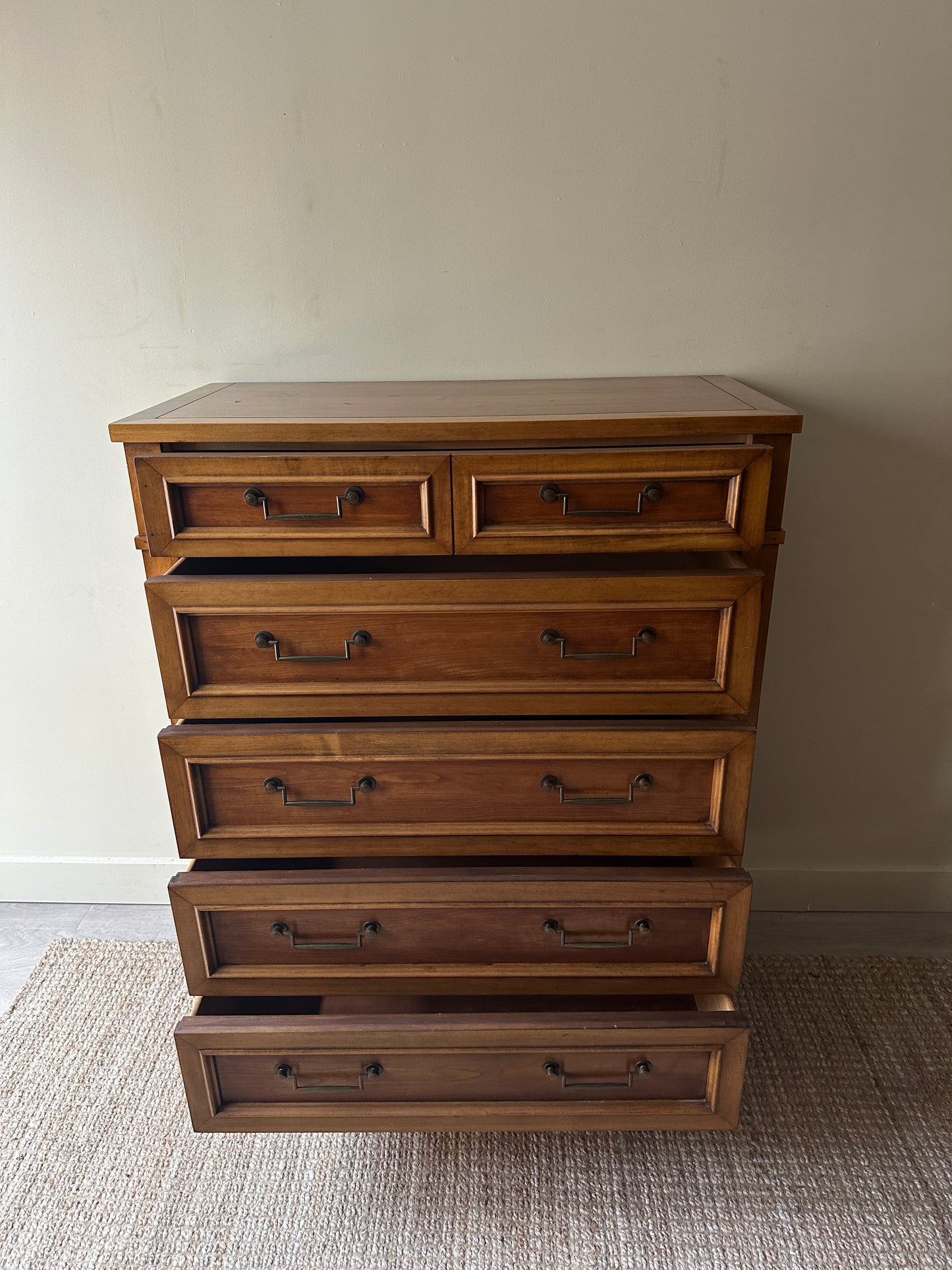 Unagusta tallboy dresser