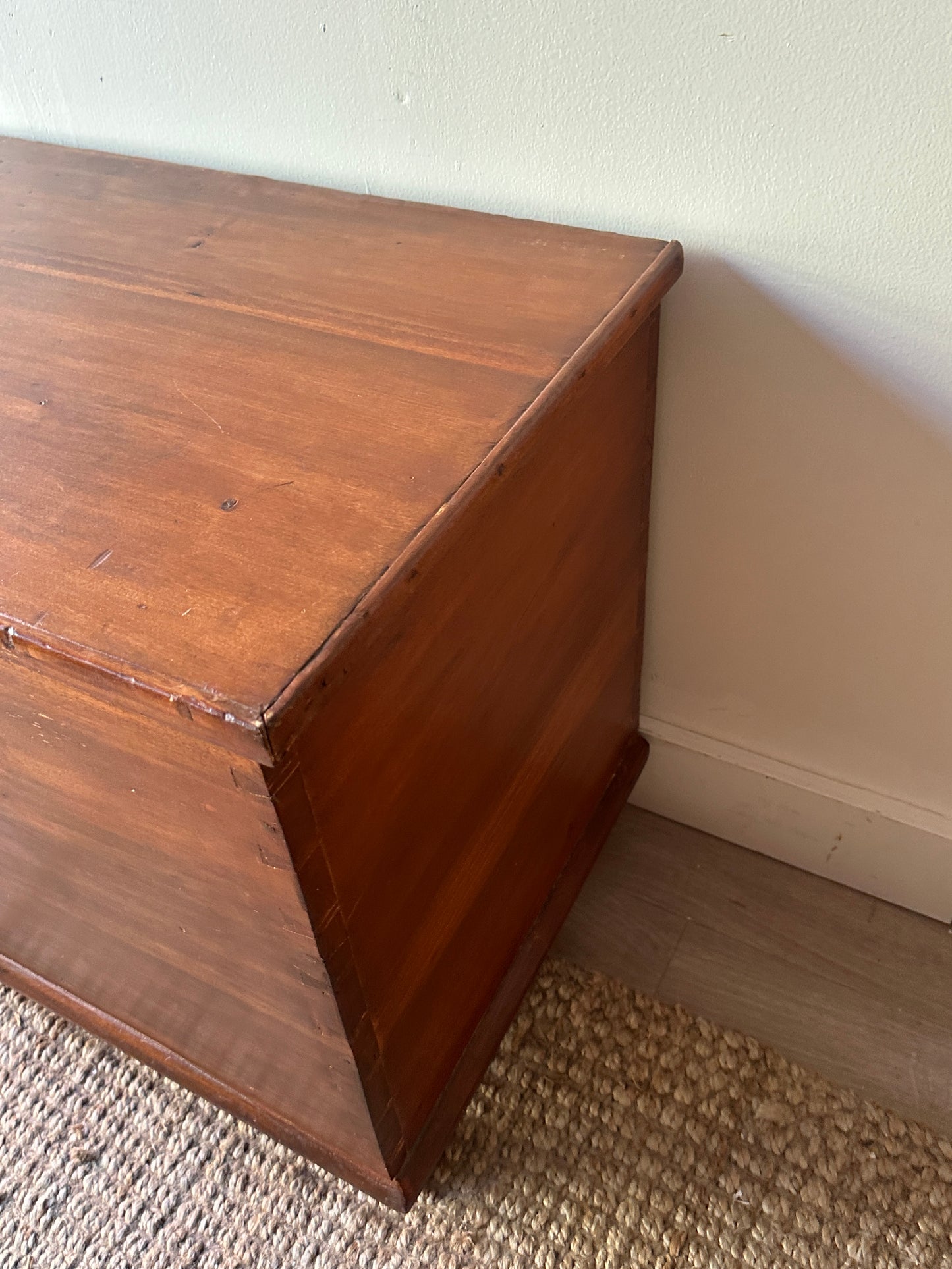 Pine chest