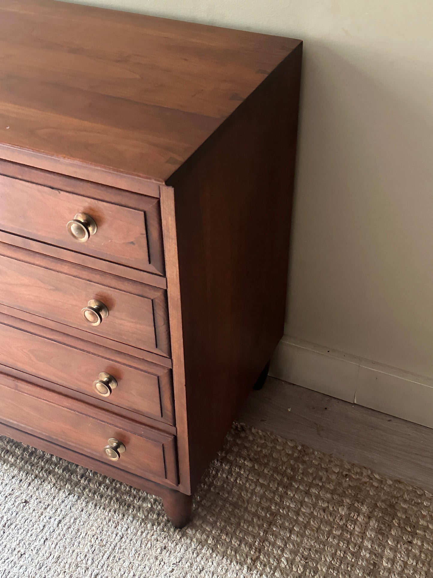Willett dresser