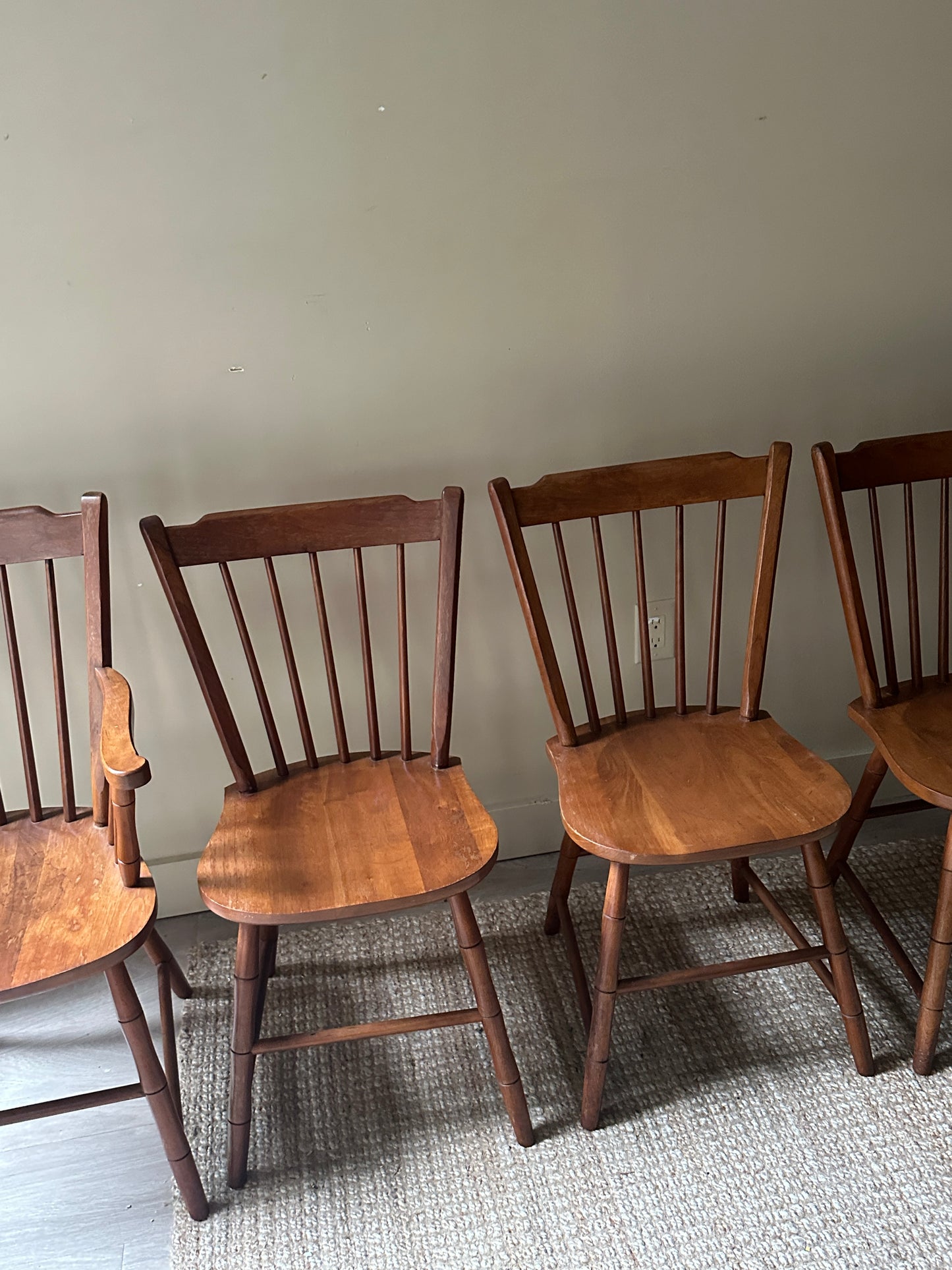 Set of 6 dining chairs. 5 armless, 1 captain. Sold as a set.