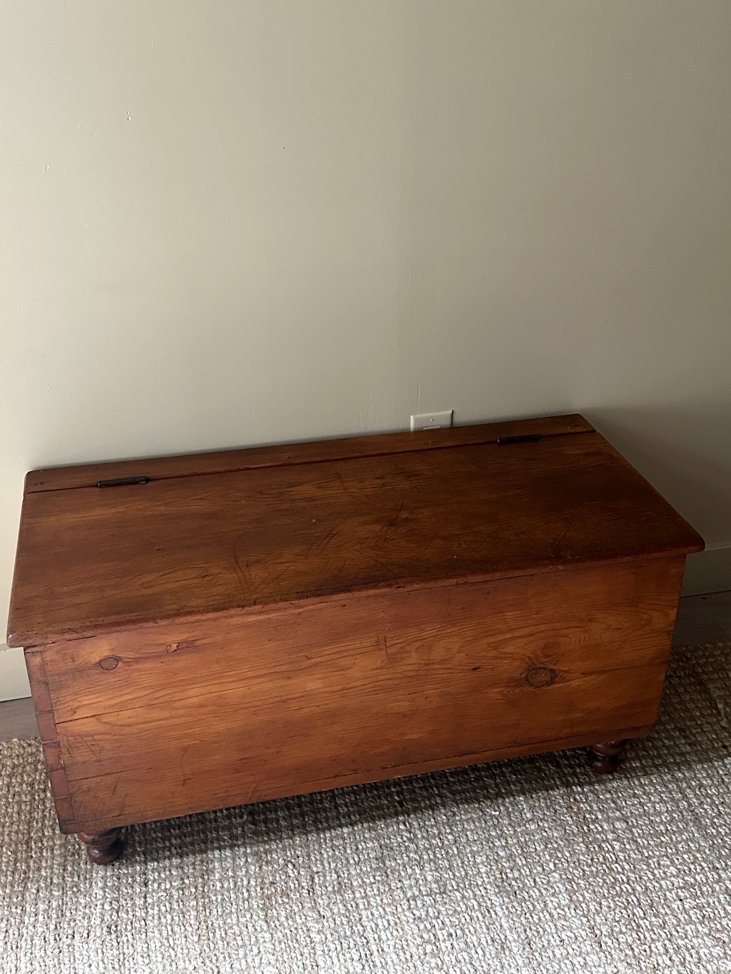 Pine chest