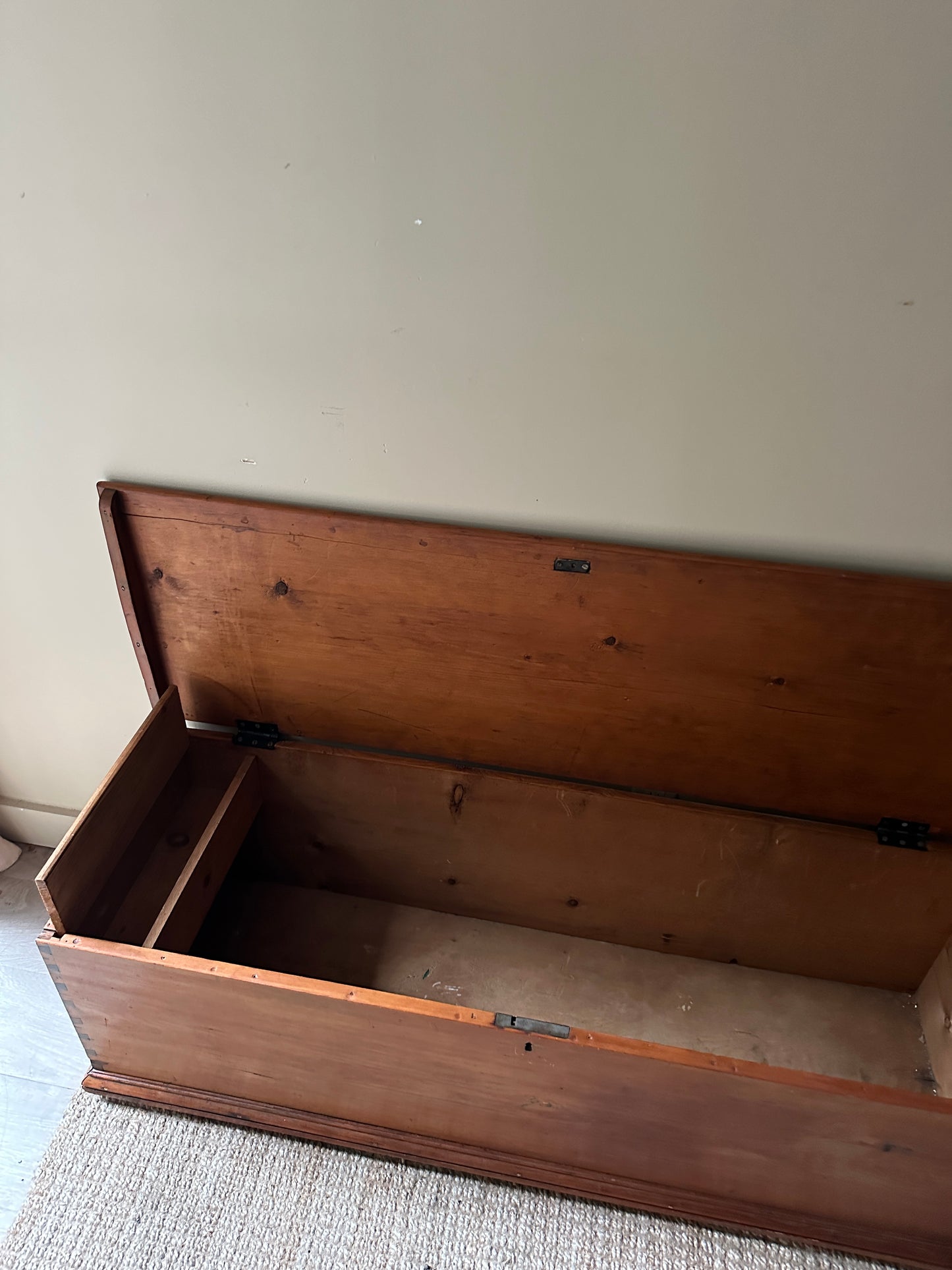 Pine chest/bench