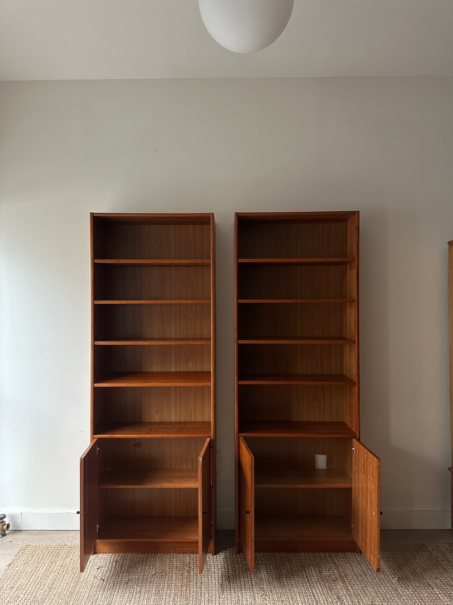 Cherry bookshelf left