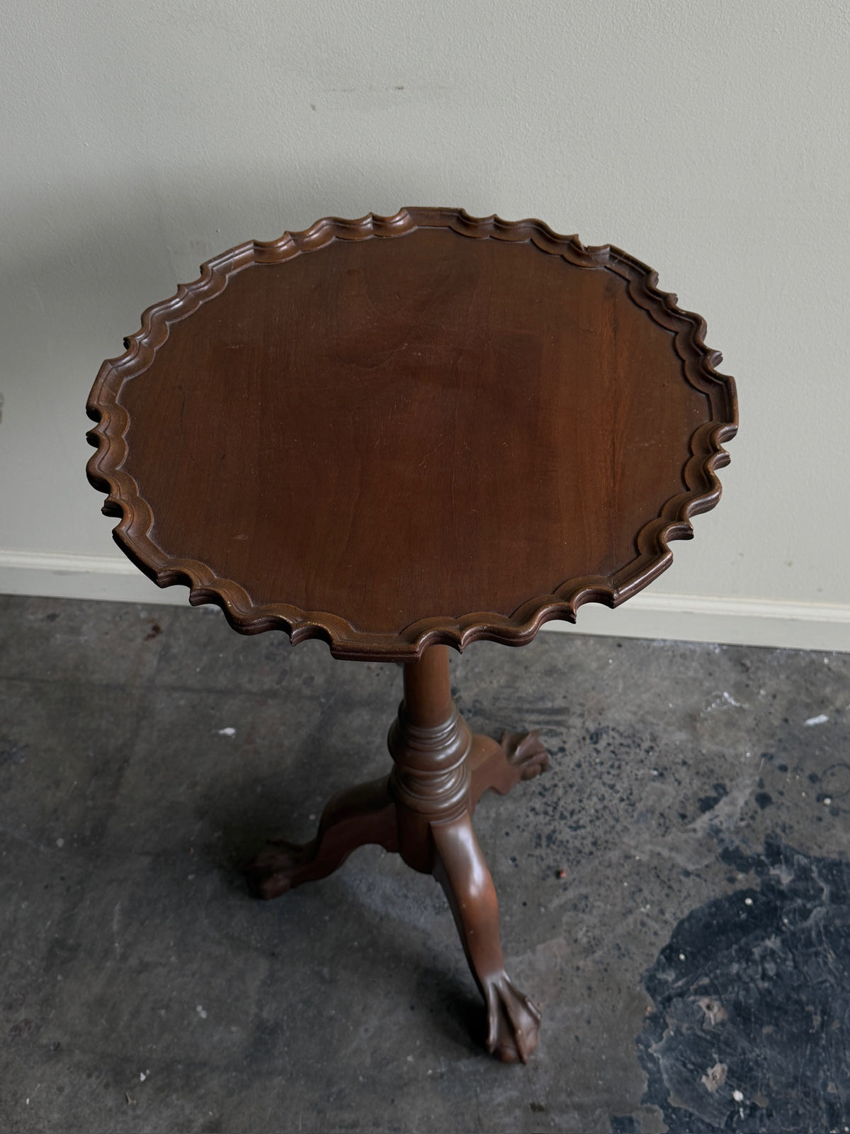 Mahogany tilt top plant stand