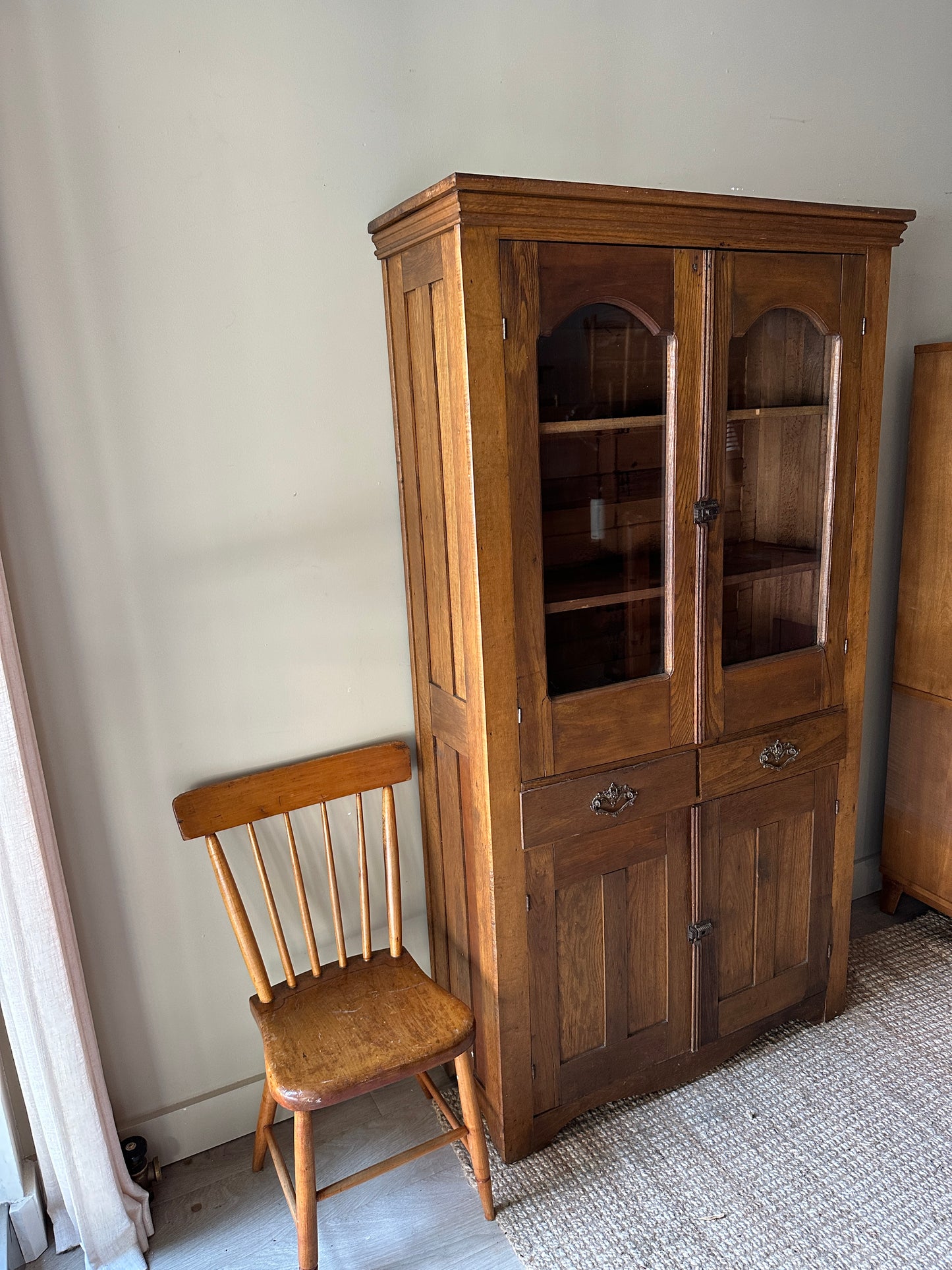 Oak hutch