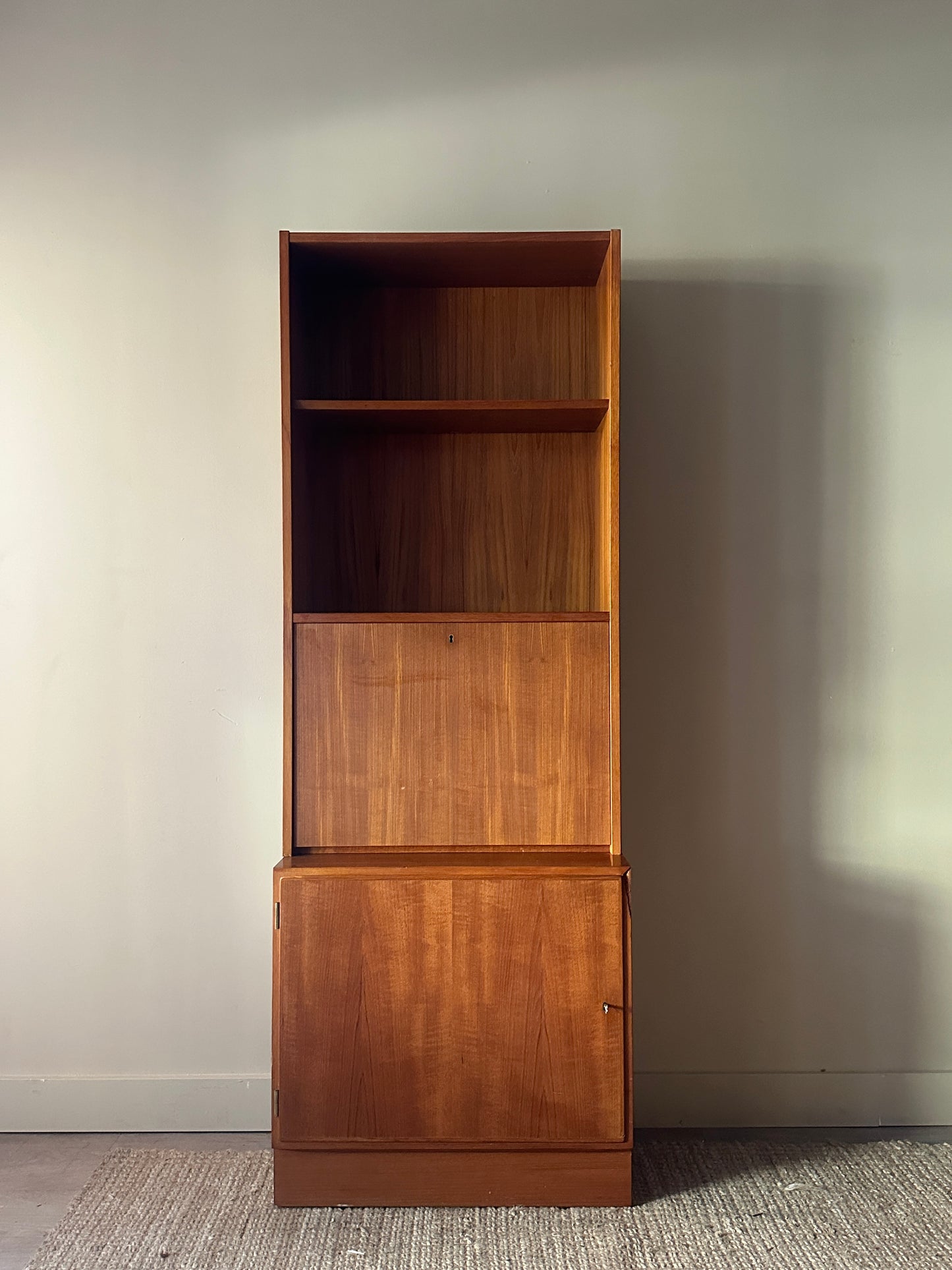 Danish teak two piece hutch/bar