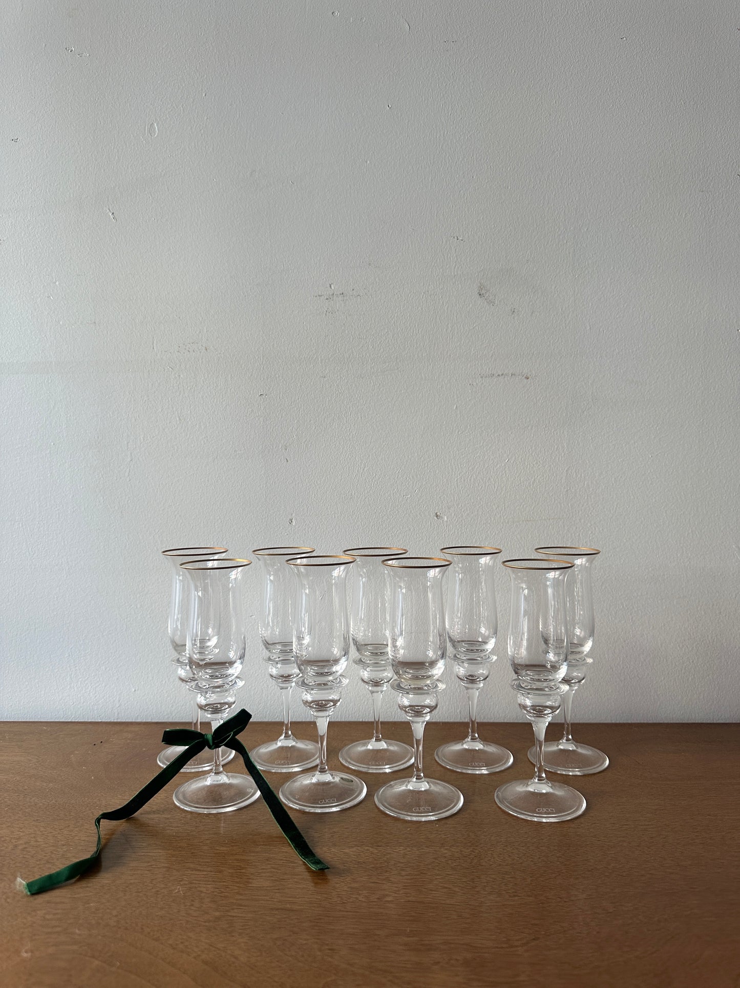 Gucci Peill Air crystal stem glasses. Sold individually.