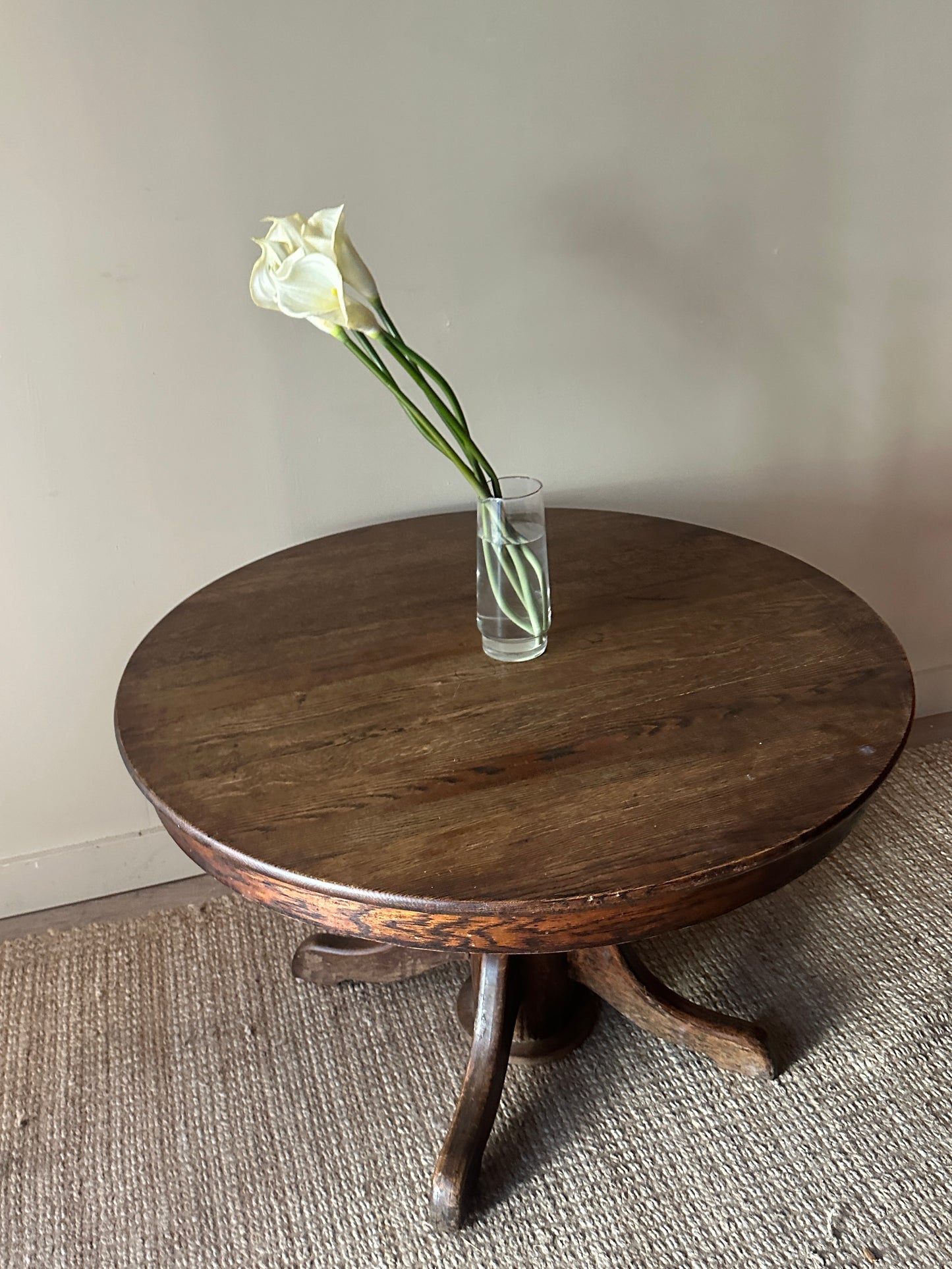 Round pine dining table