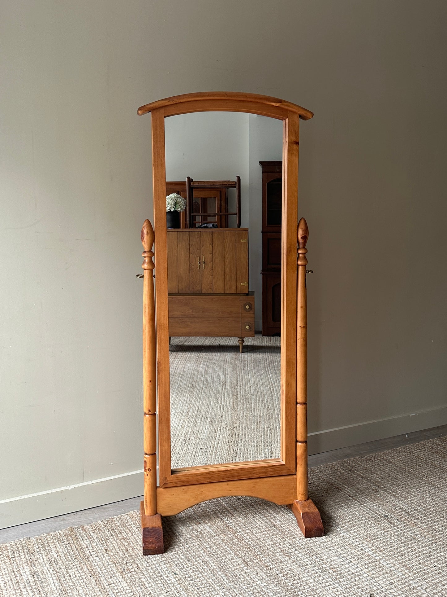 Pine Cheval mirror