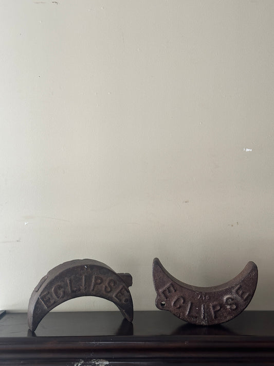 Crescent windmill weights