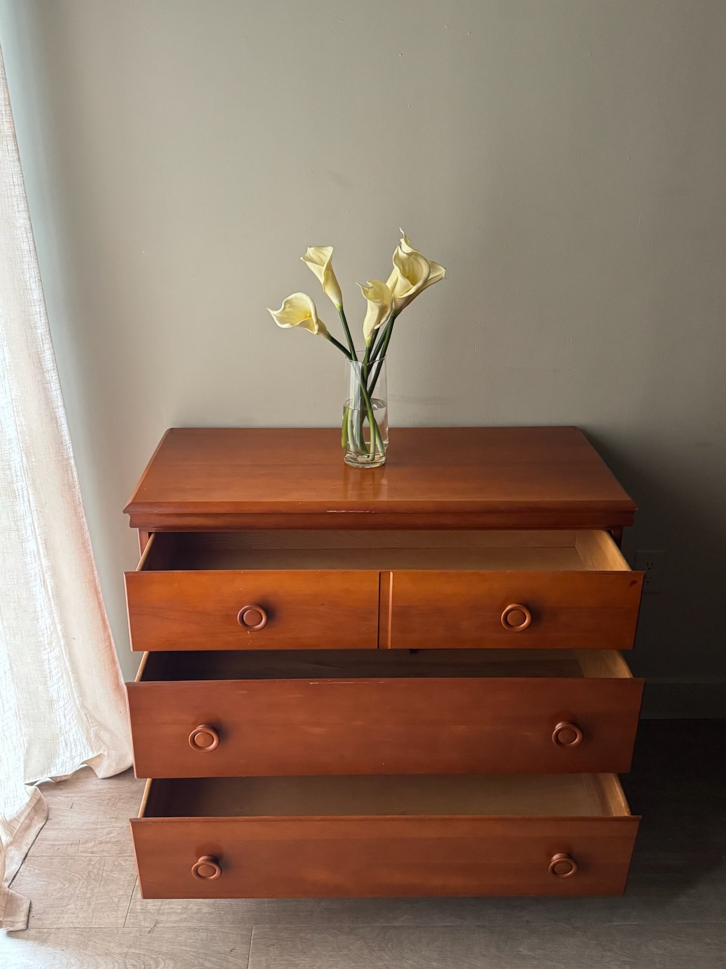 Maple 3 drawer dresser