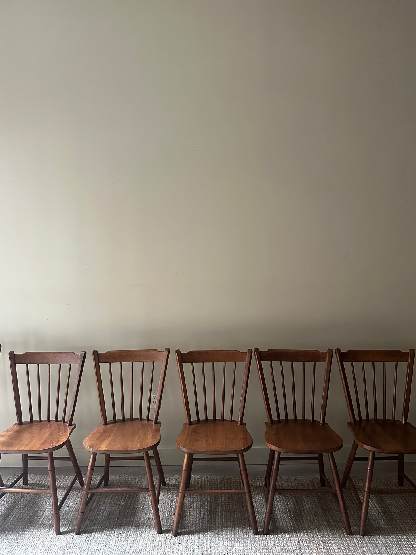Set of 6 dining chairs. 5 armless, 1 captain. Sold as a set.
