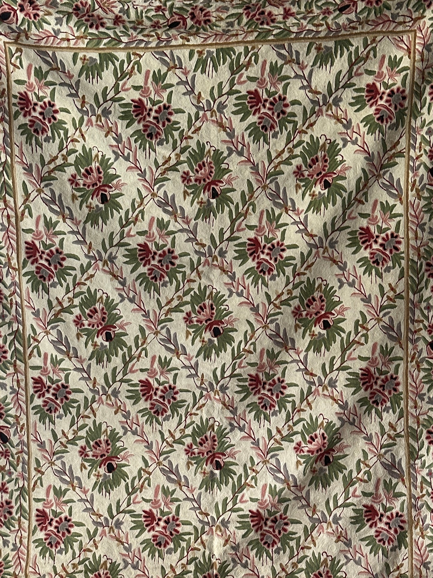 Wool floral rug 8’ 3” x 5’ 3”