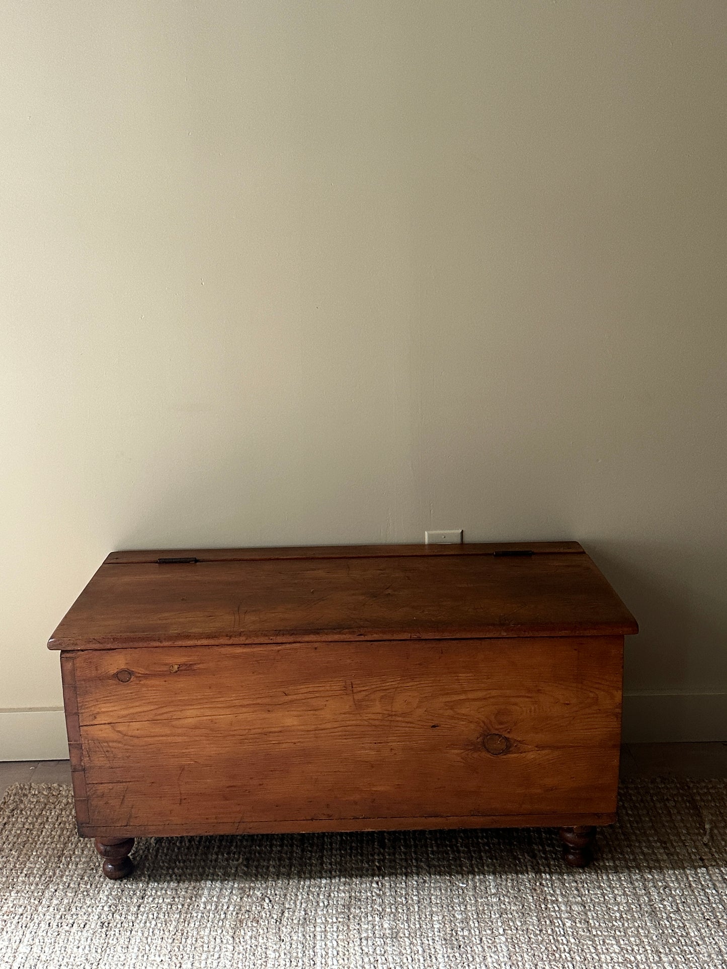 Pine chest