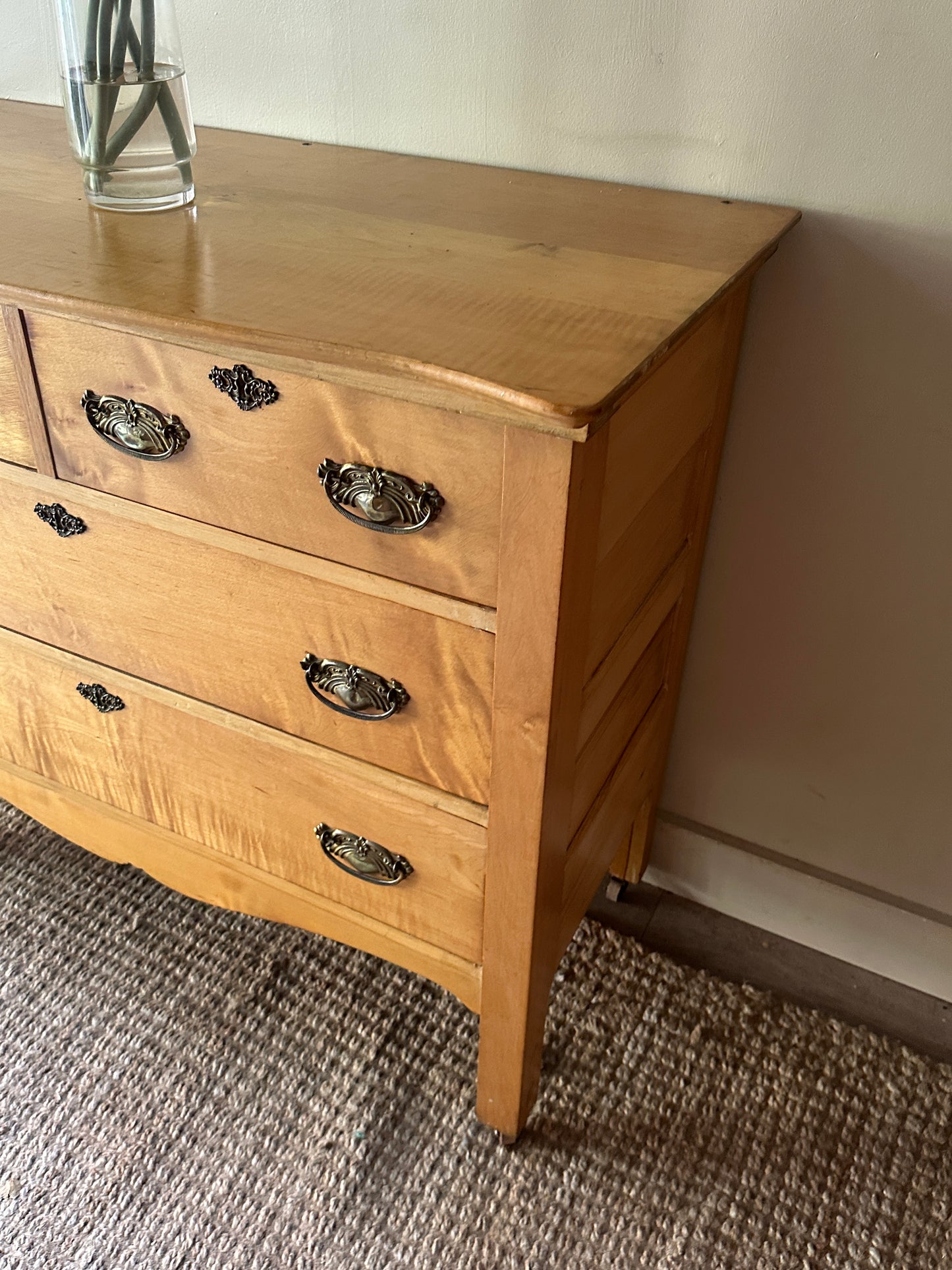 Maple dresser