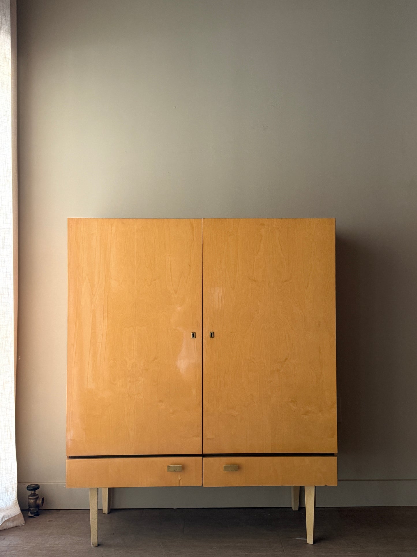 Maple cupboard