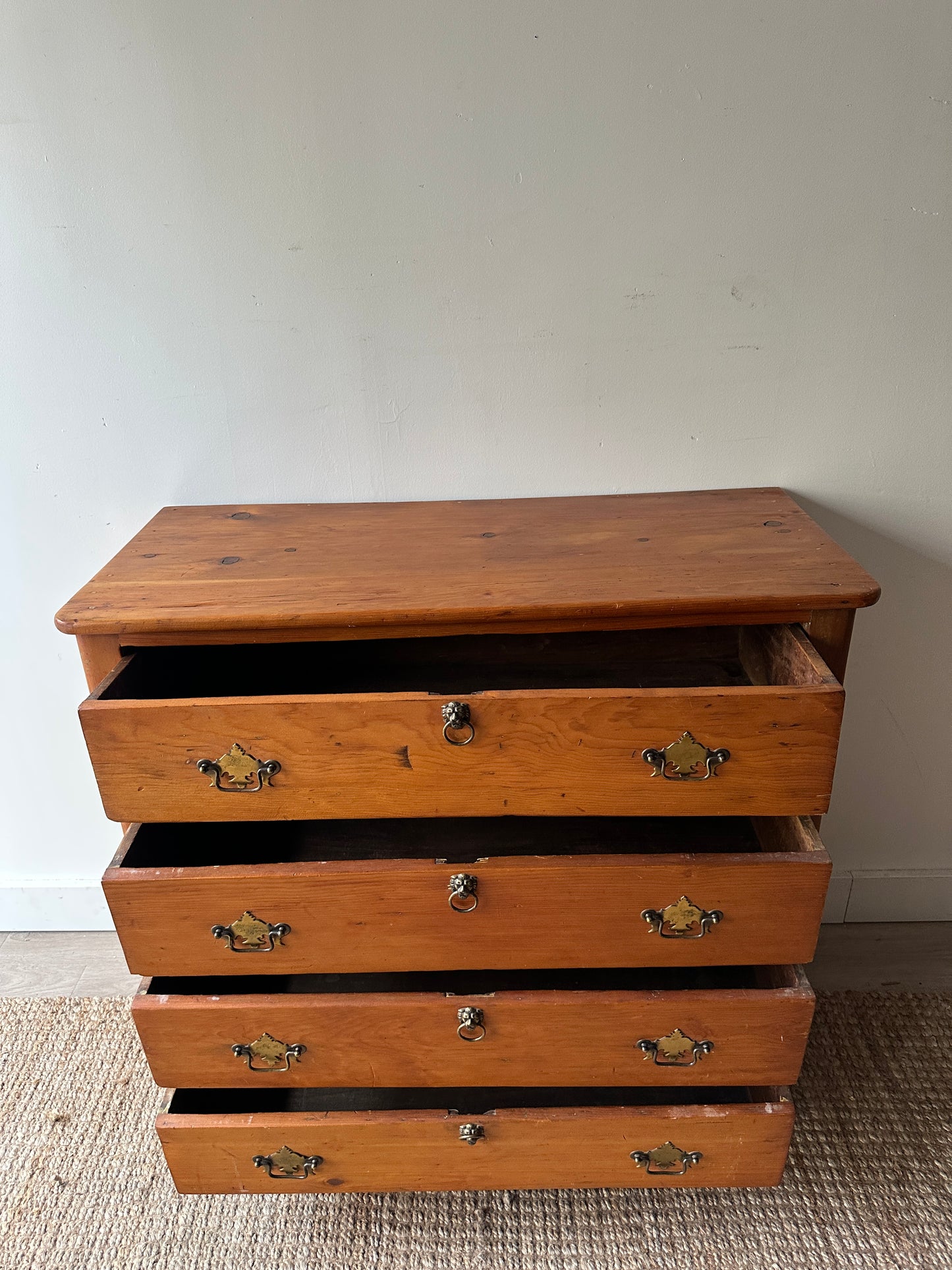 Lion head pine dresser