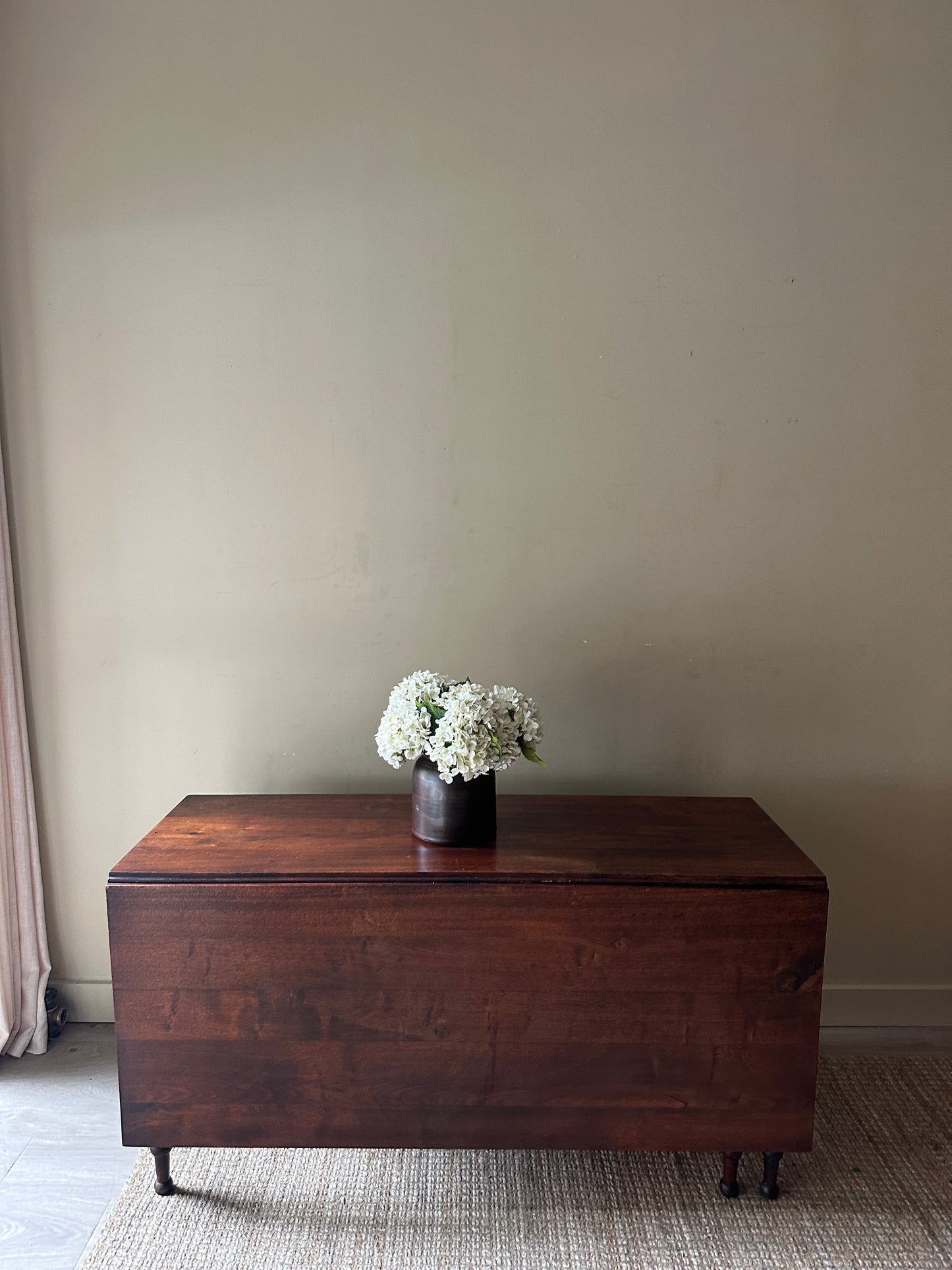 Pine drop leaf table