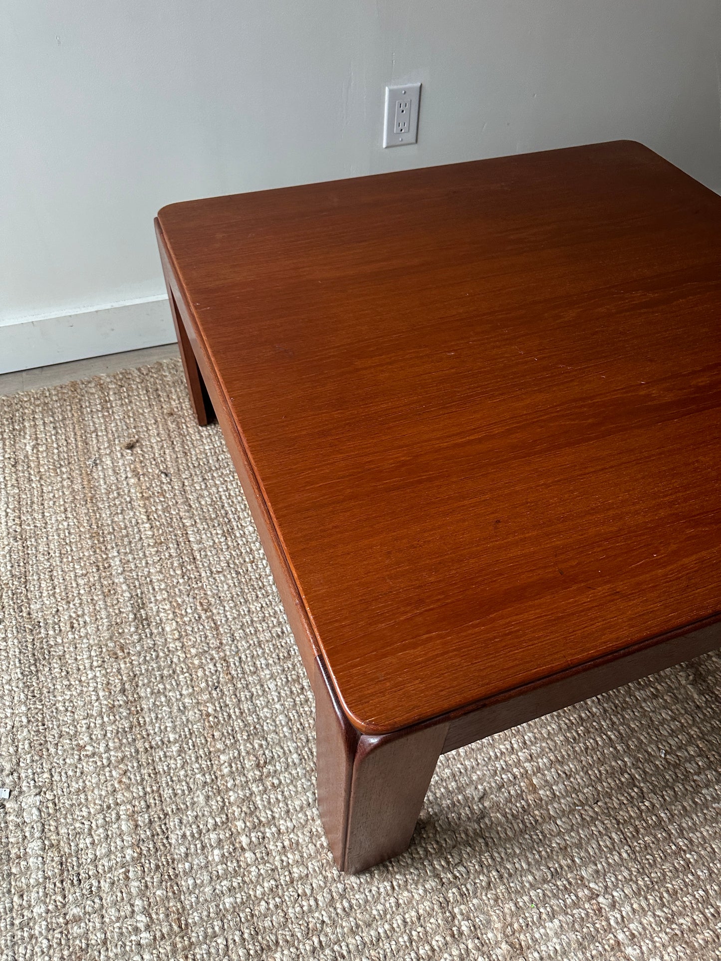 Niels Eilersen coffee table