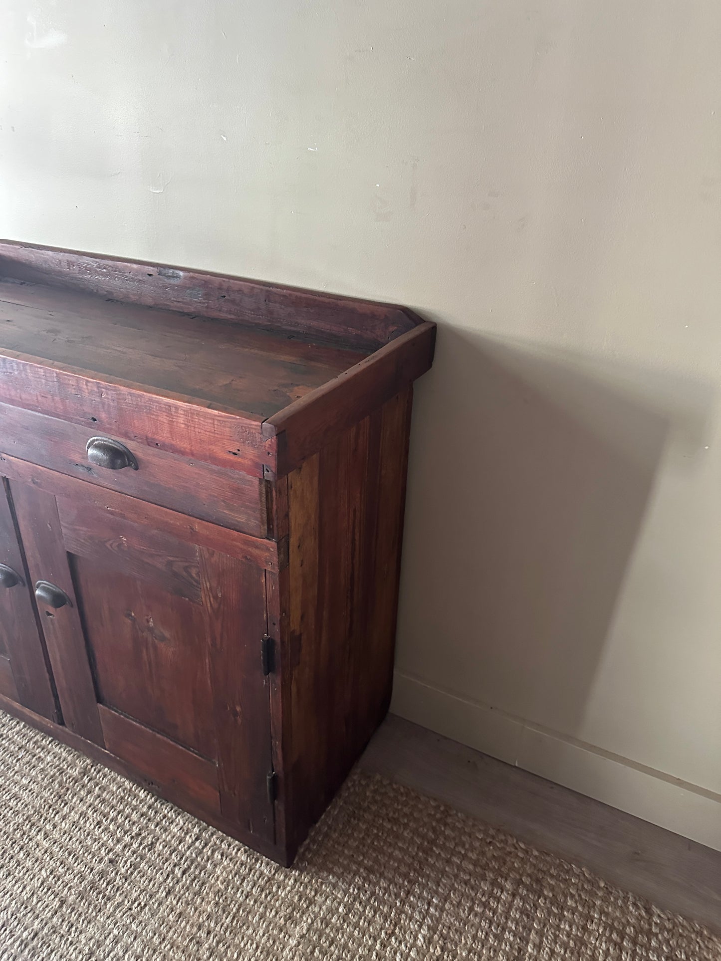 Pine dry sink