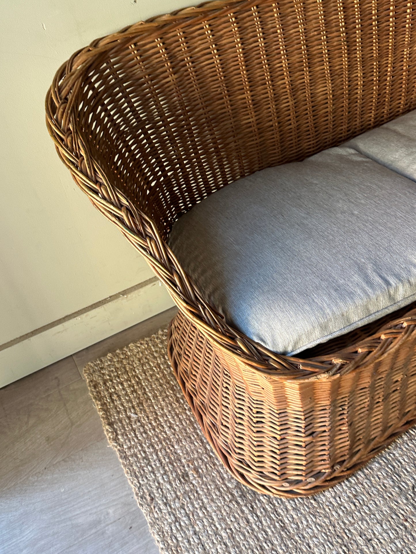 Wicker two seater lounge chair