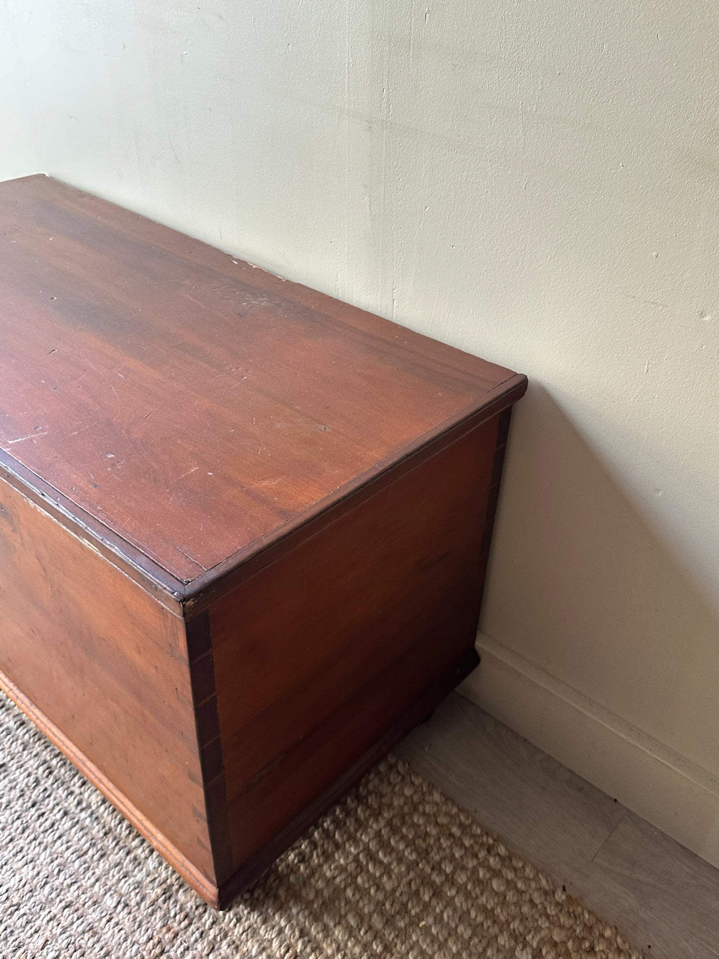 Pine chest