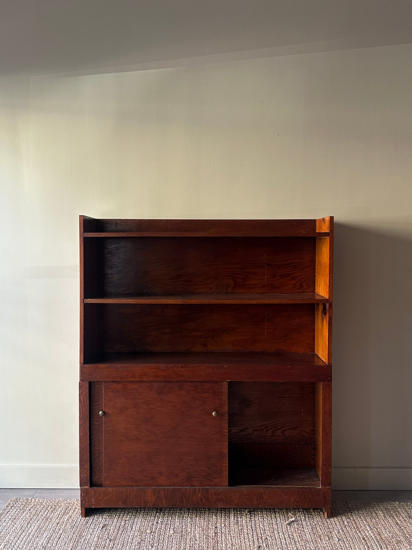 Pine hutch