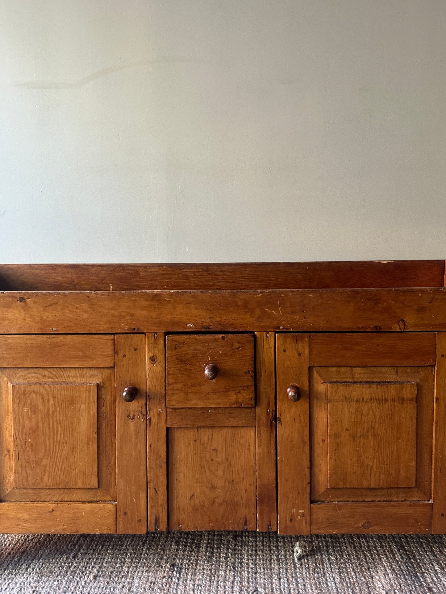 Farmhouse dry sink