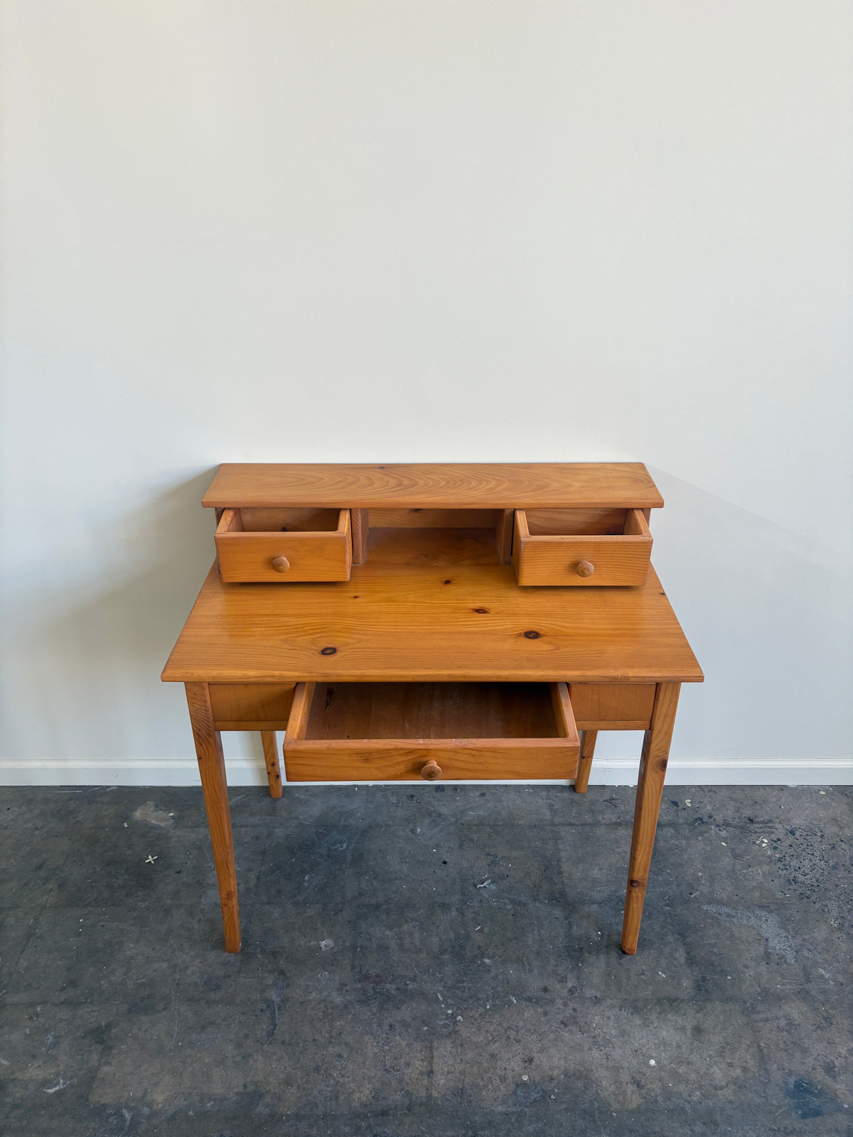 Pine desk