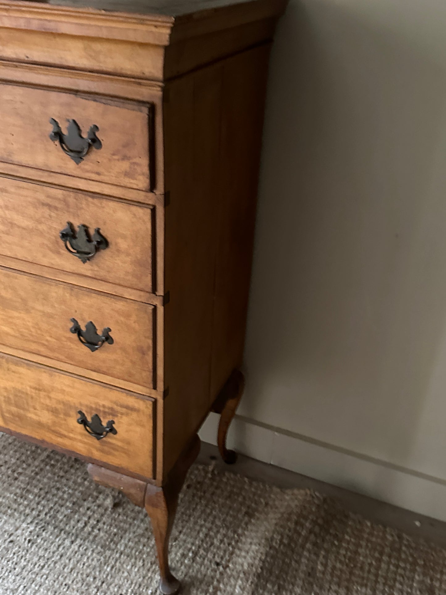 Queen Anne maple dresser