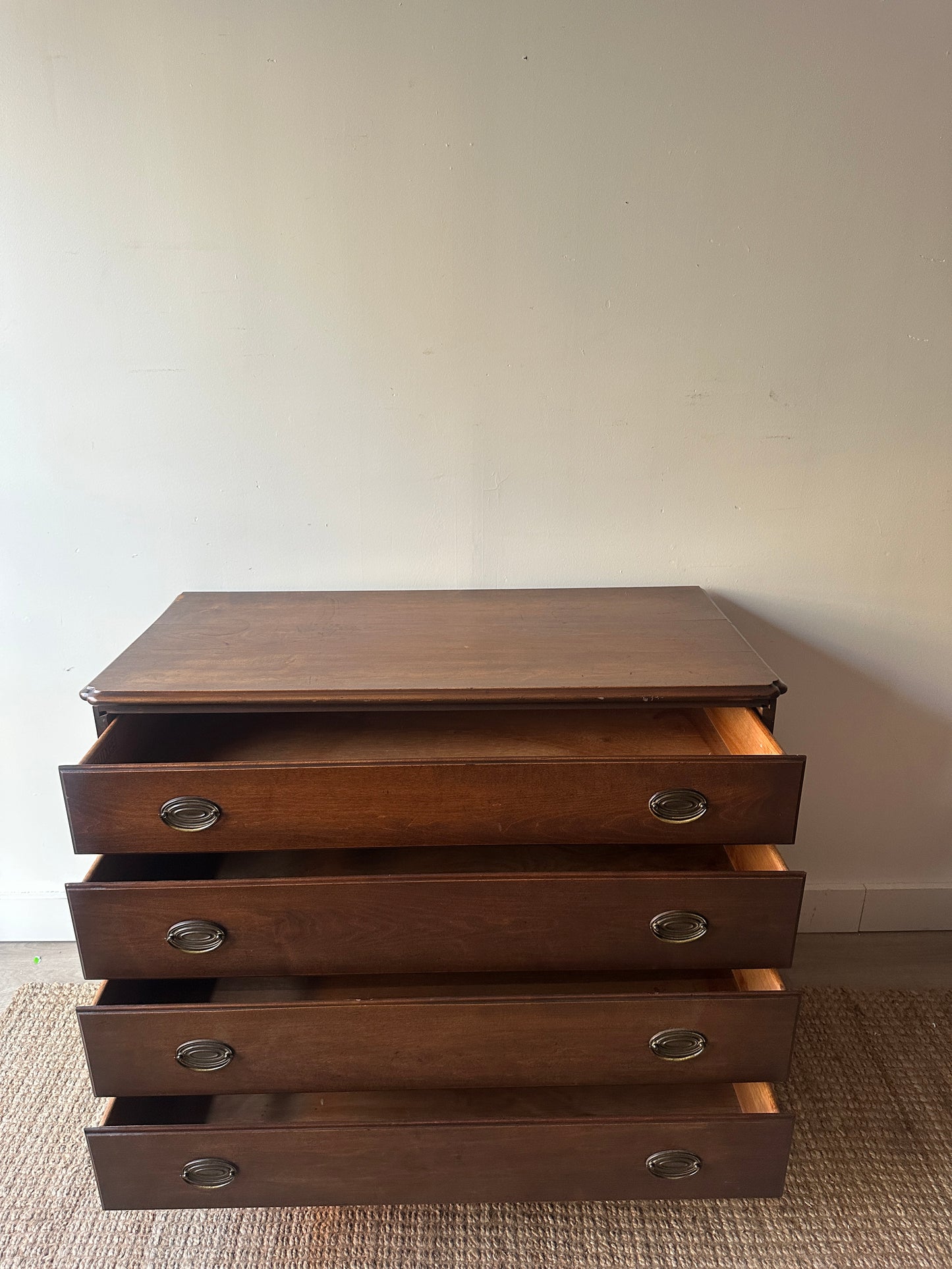 Pine dresser